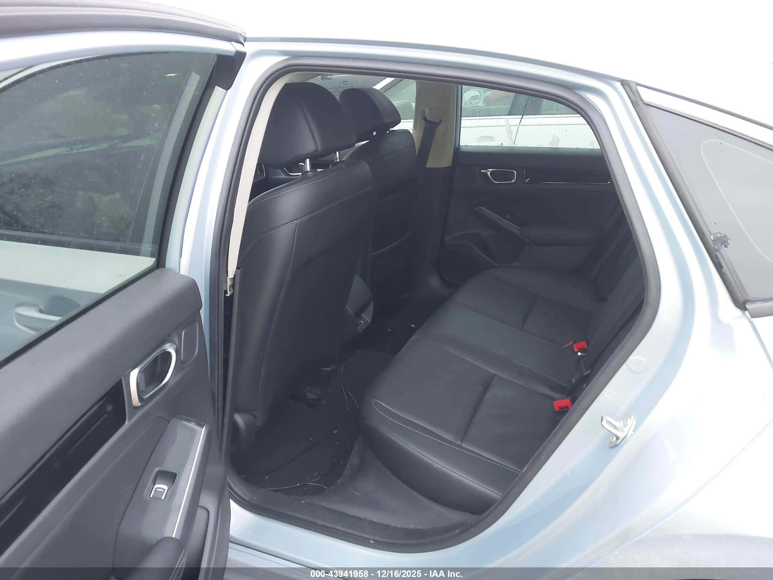 HONDA CIVIC image 8