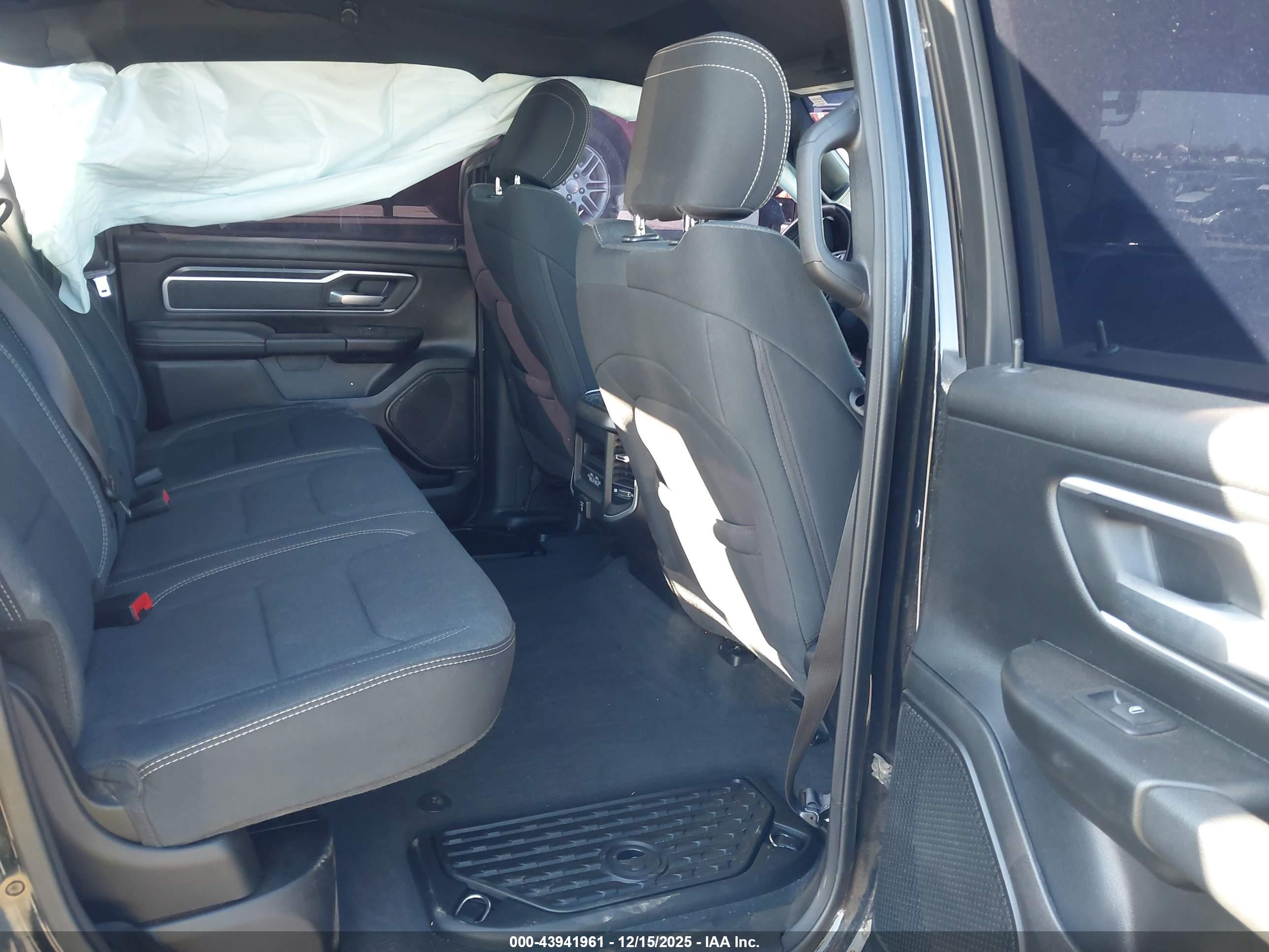 RAM 1500 image 8