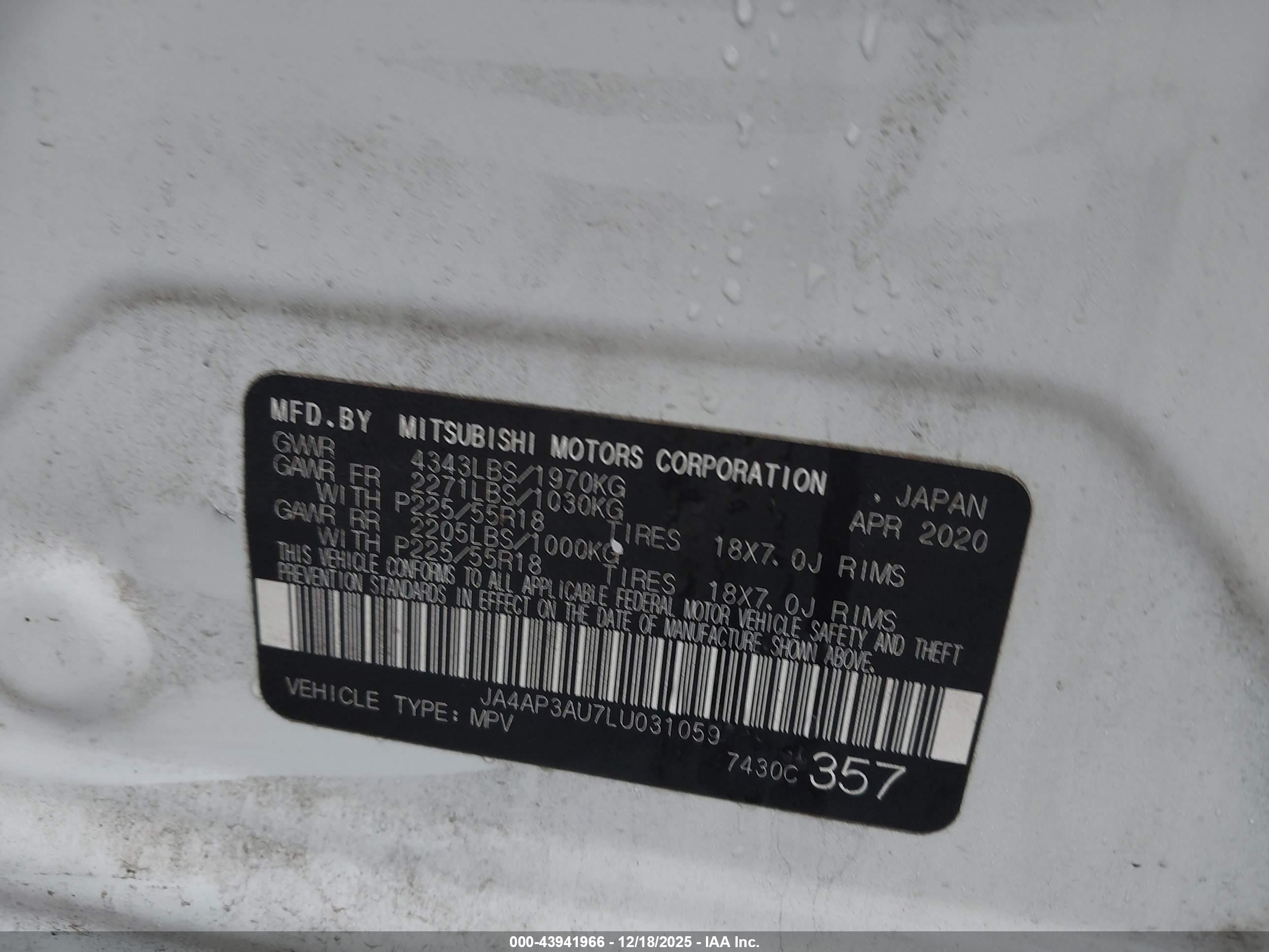 MITSUBISHI OUTLANDER image 9