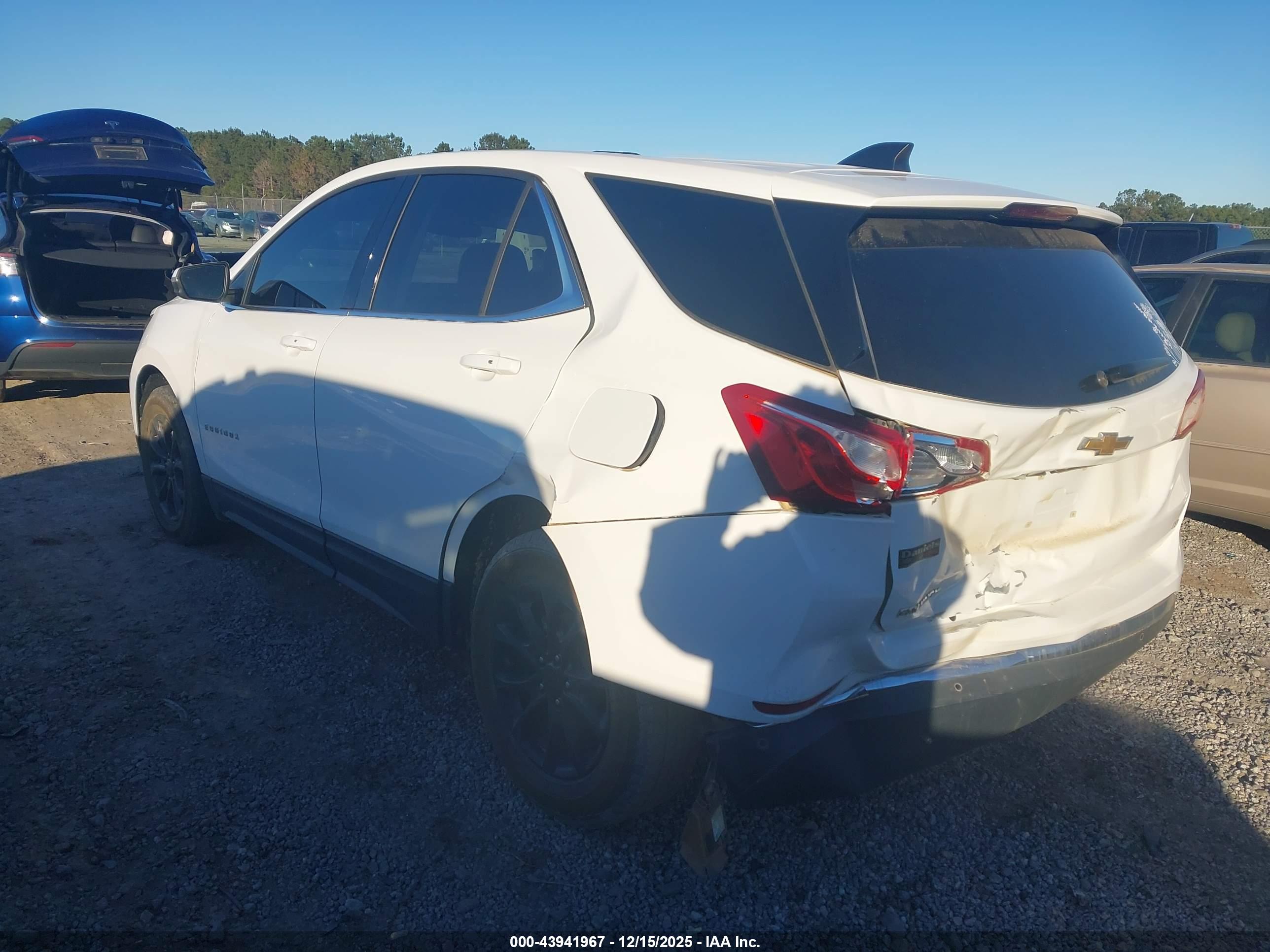 CHEVROLET EQUINOX image 3