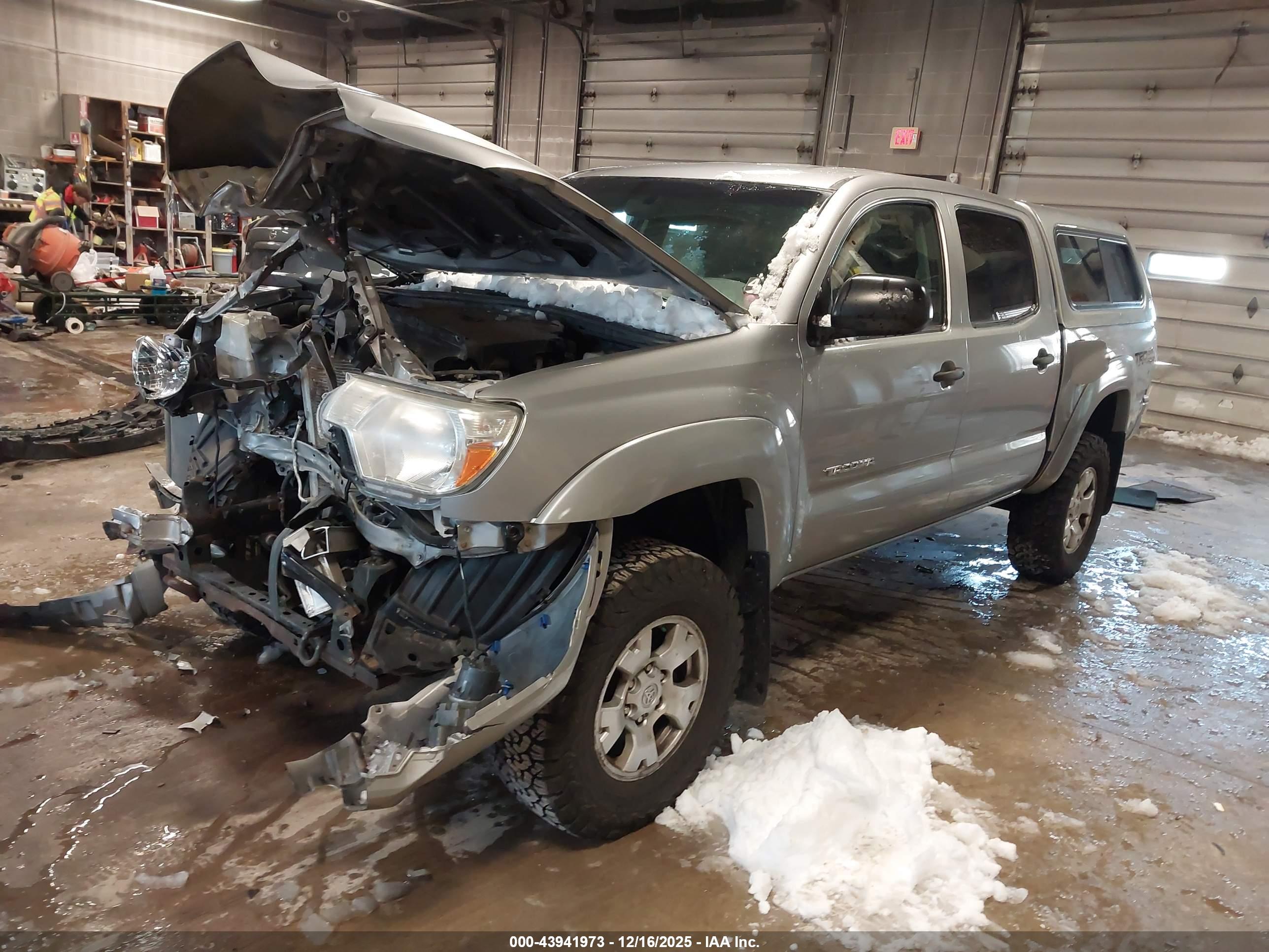 TOYOTA TACOMA image 2