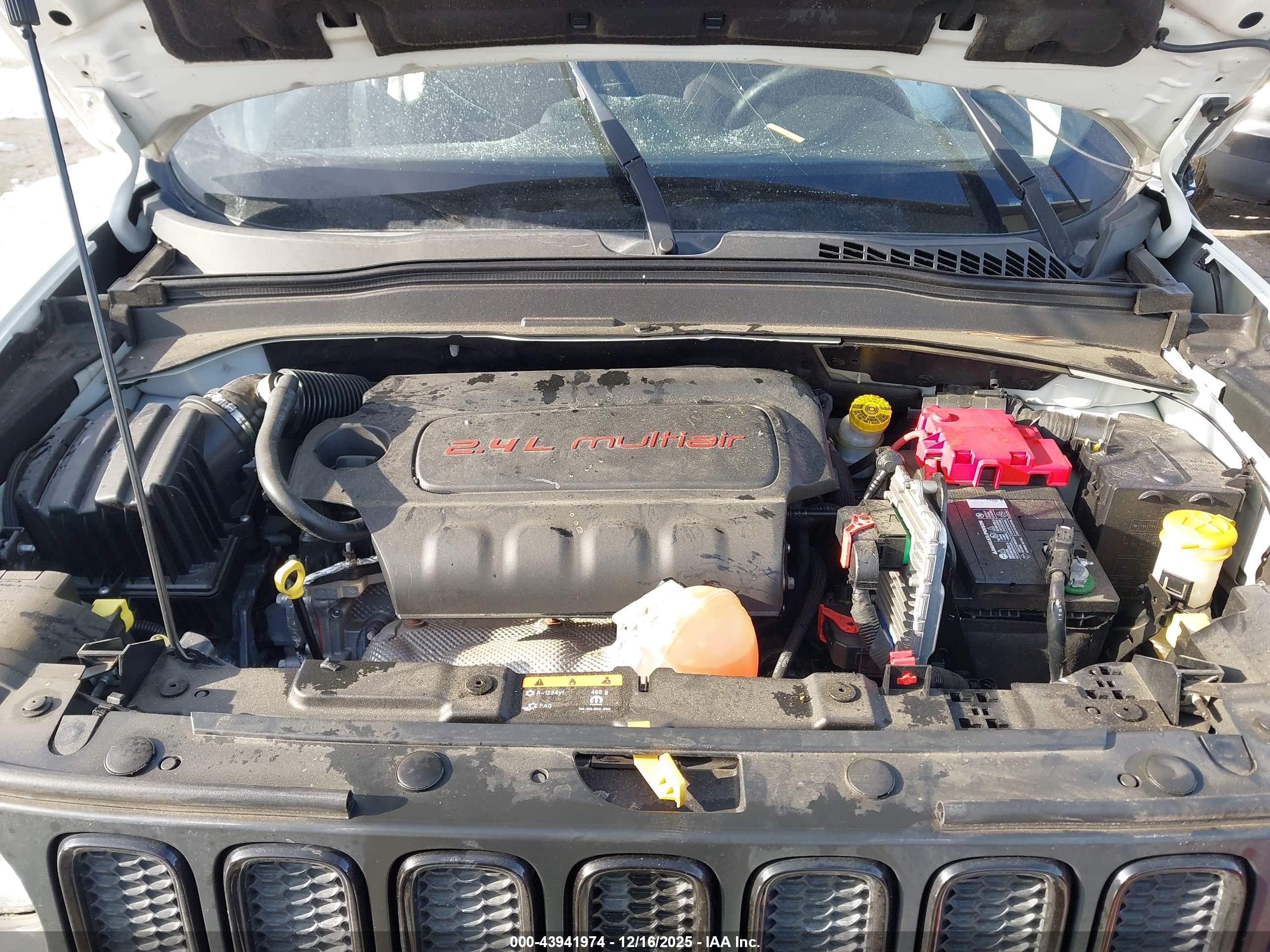 JEEP RENEGADE image 10