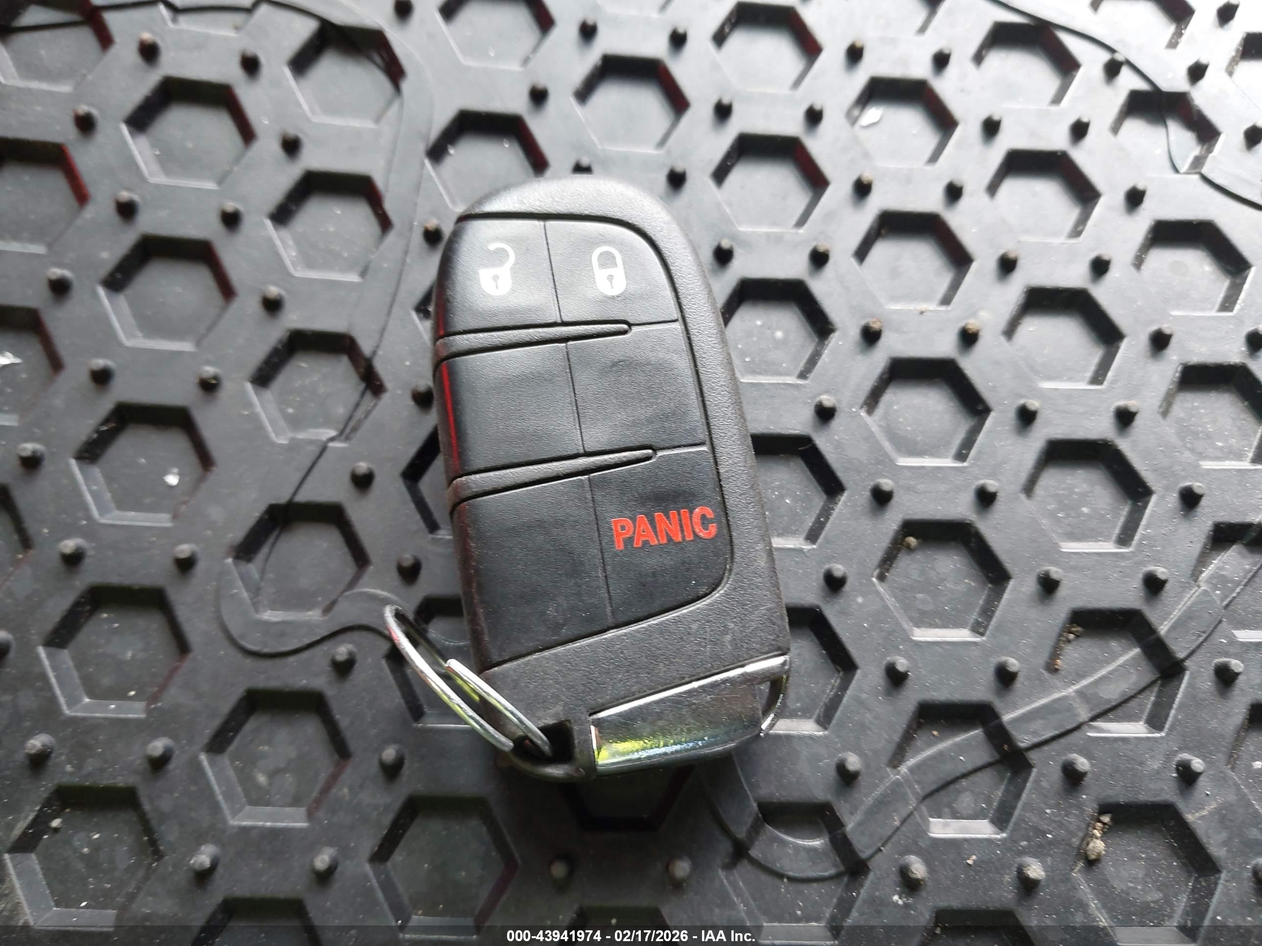 JEEP RENEGADE image 11