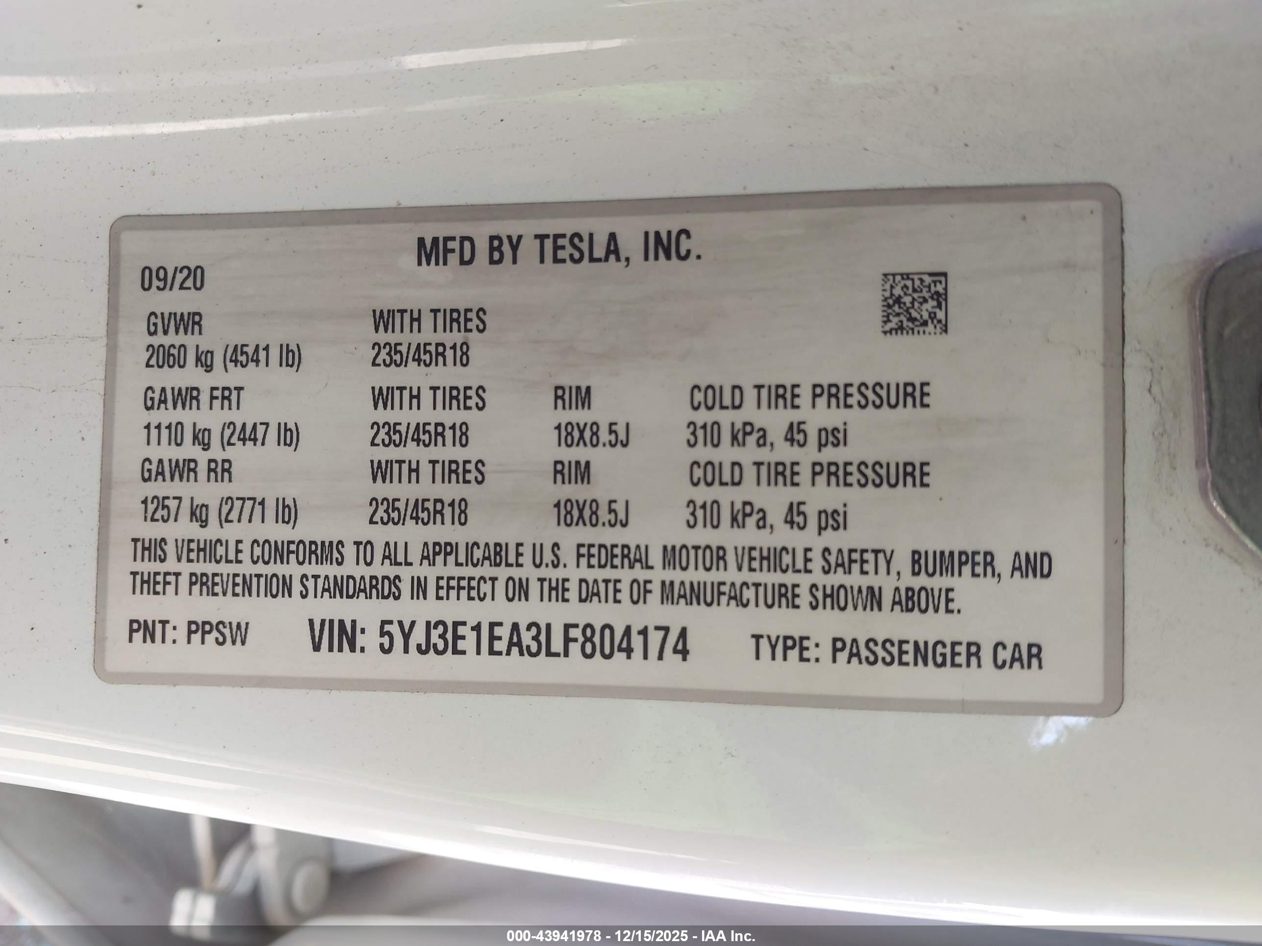 TESLA MODEL image 9