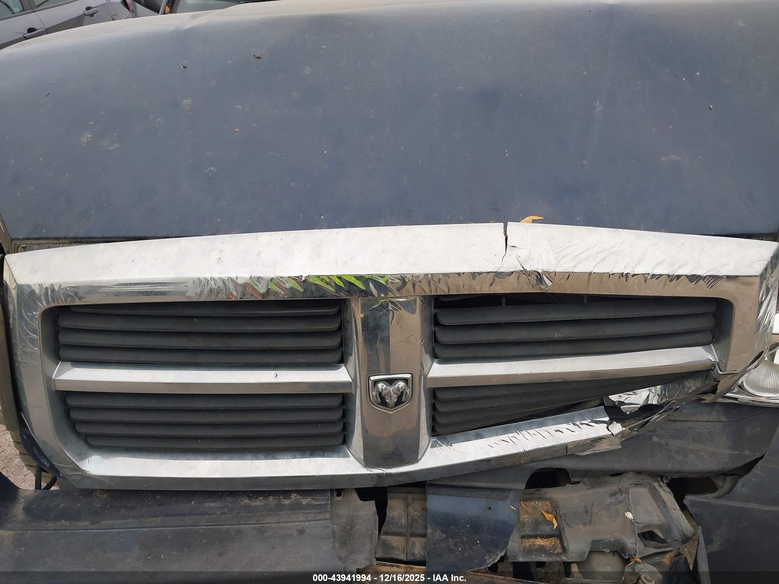 DODGE DAKOTA image 10