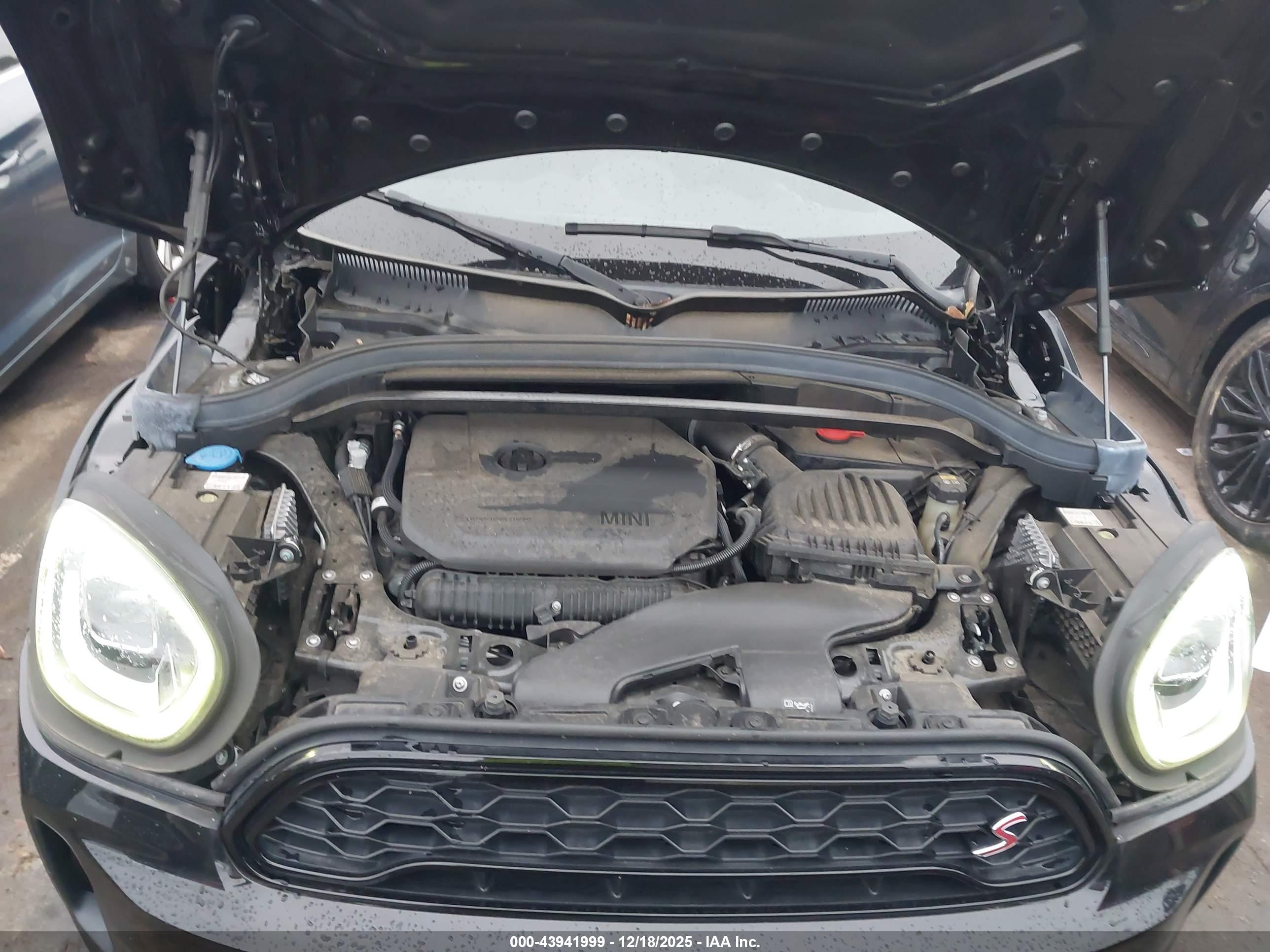 MINI COUNTRYMAN image 10