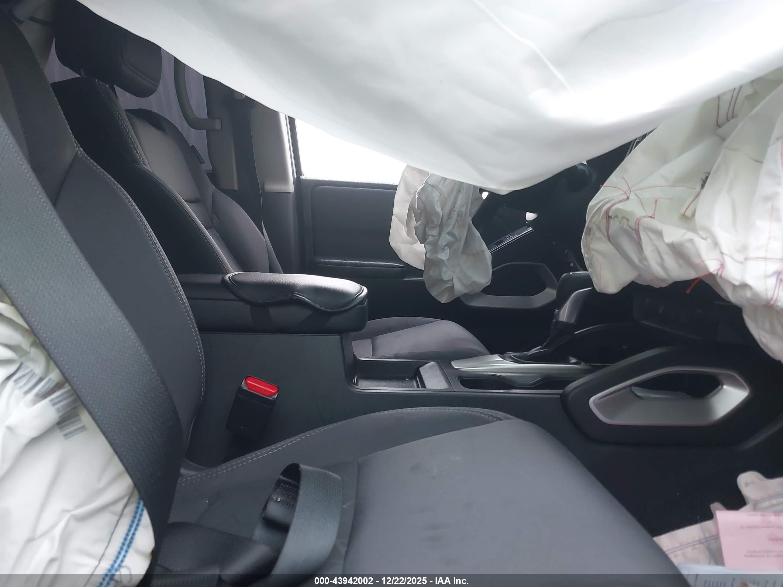 NISSAN FRONTIER image 5