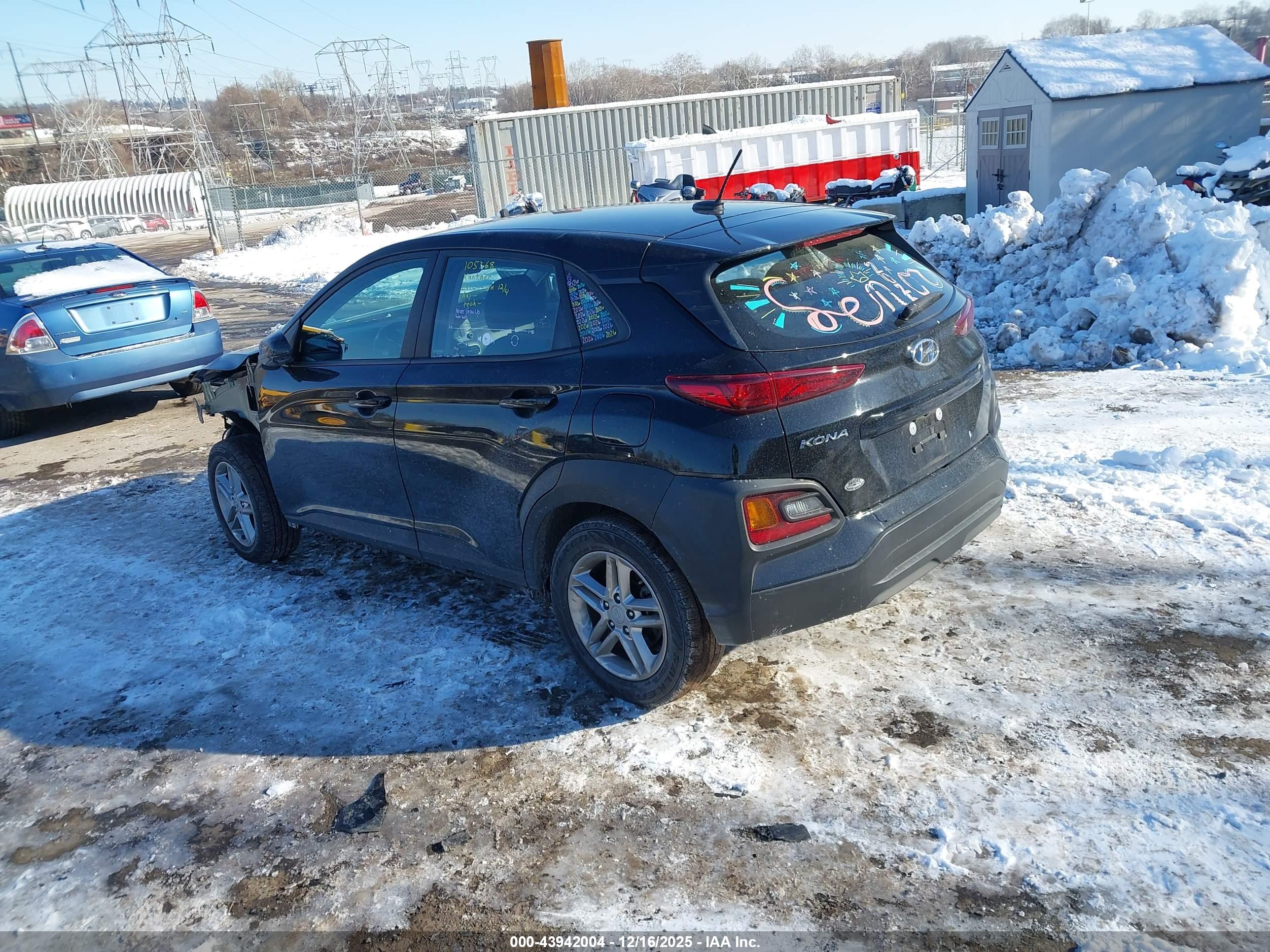 HYUNDAI KONA image 3