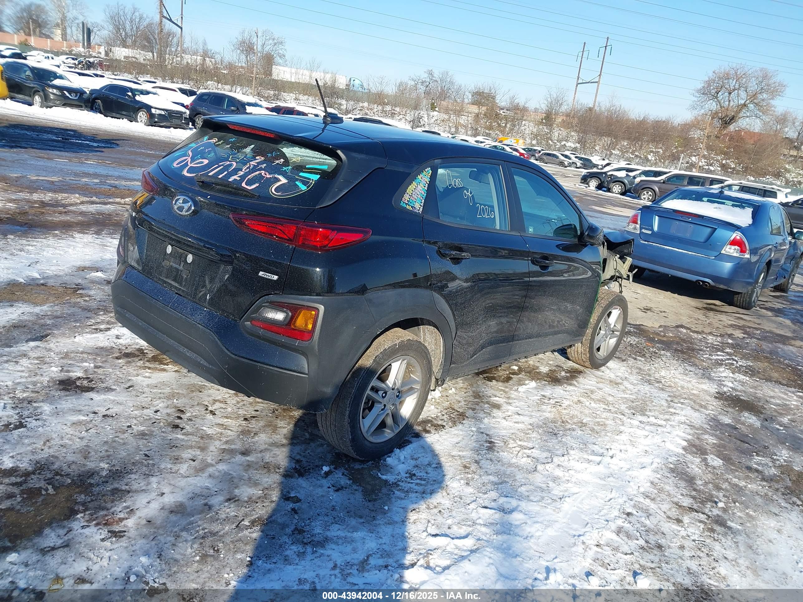 HYUNDAI KONA image 4