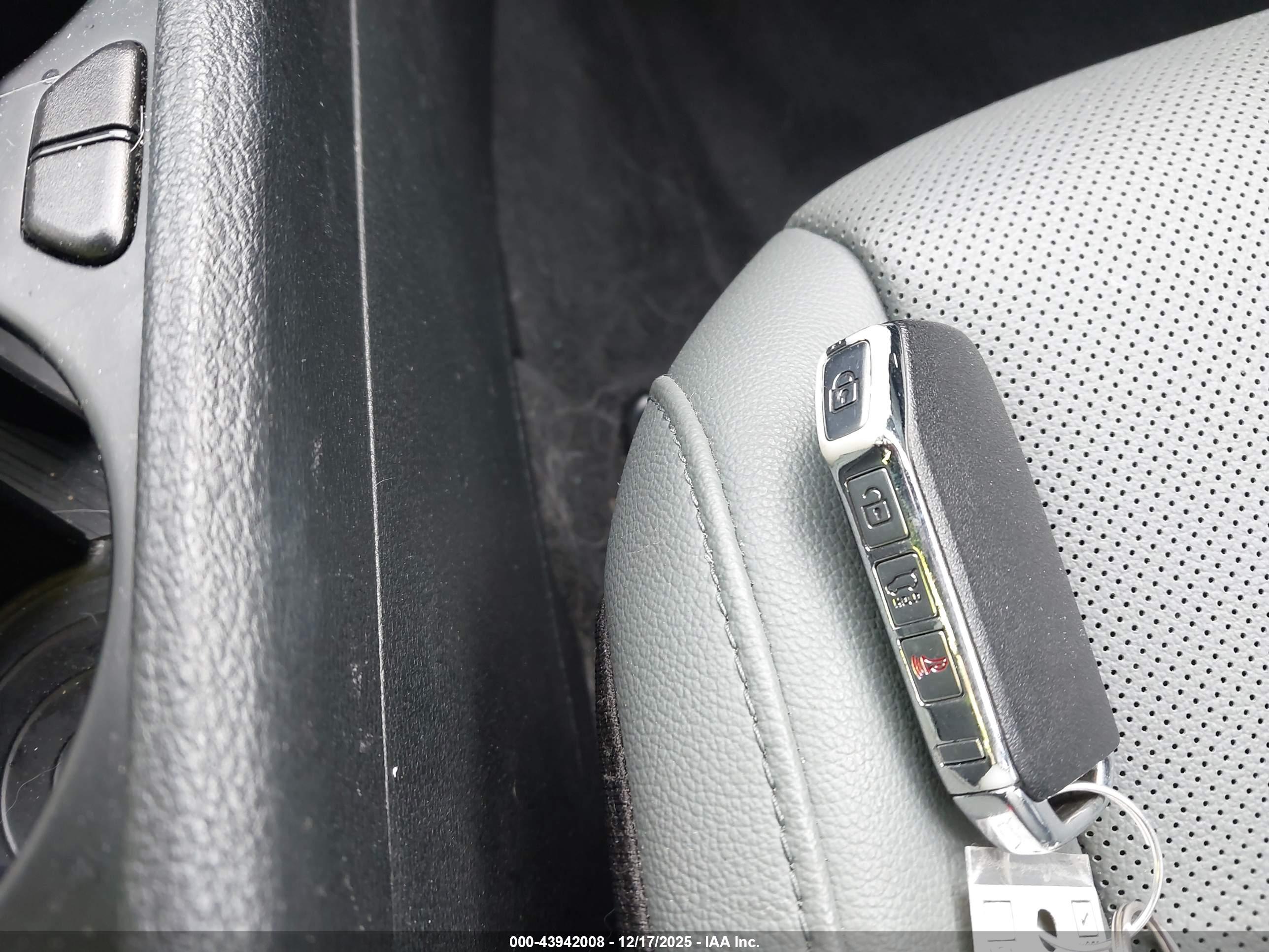 KIA SPORTAGE image 11