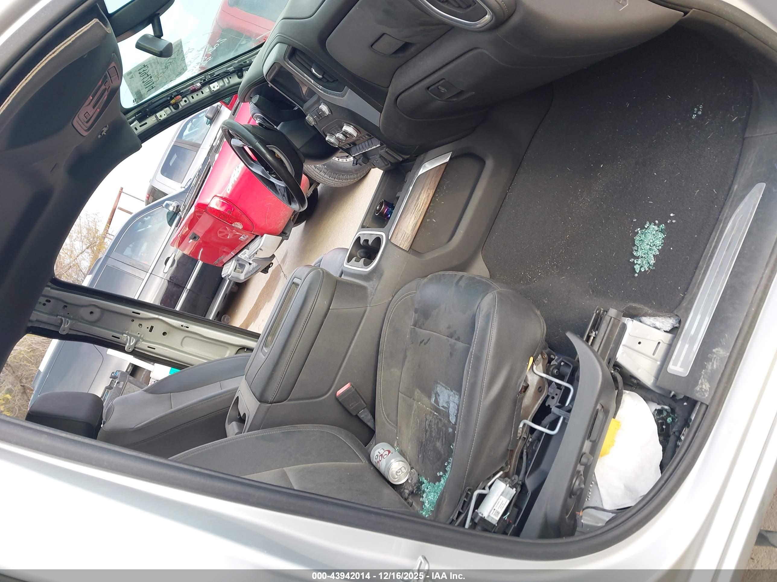 GMC SIERRA image 5