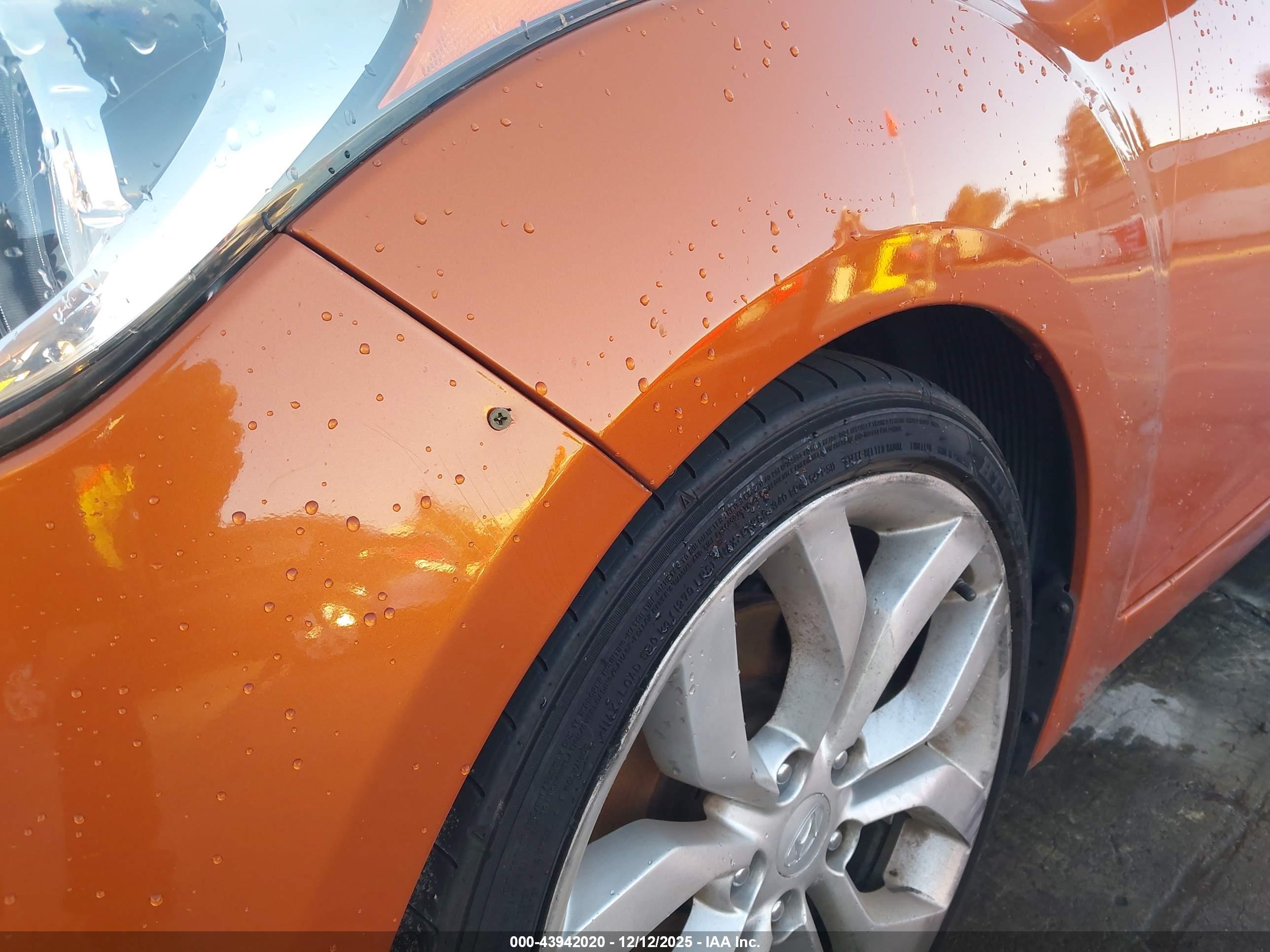 HYUNDAI VELOSTER image 6