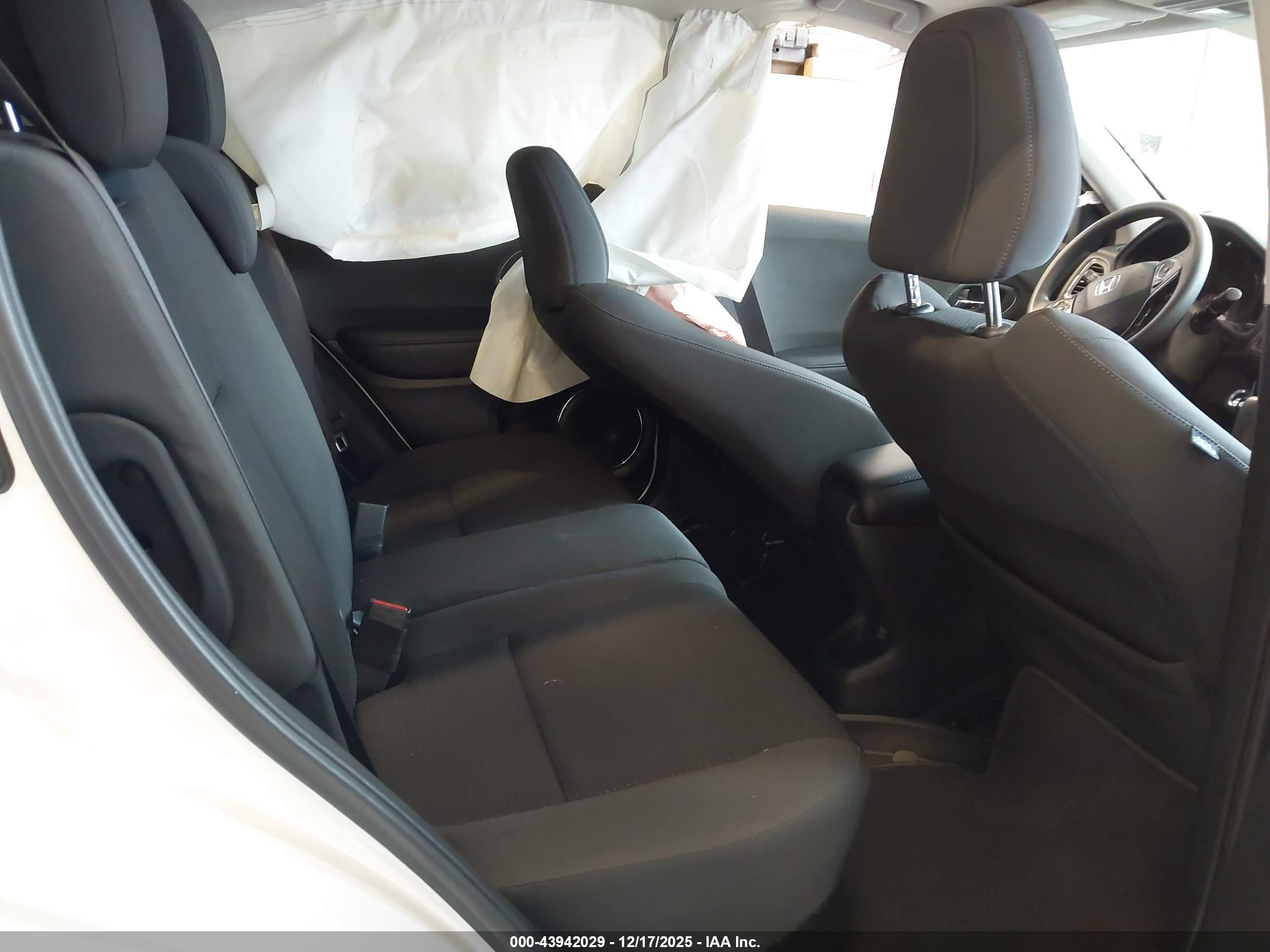 HONDA HR-V image 8