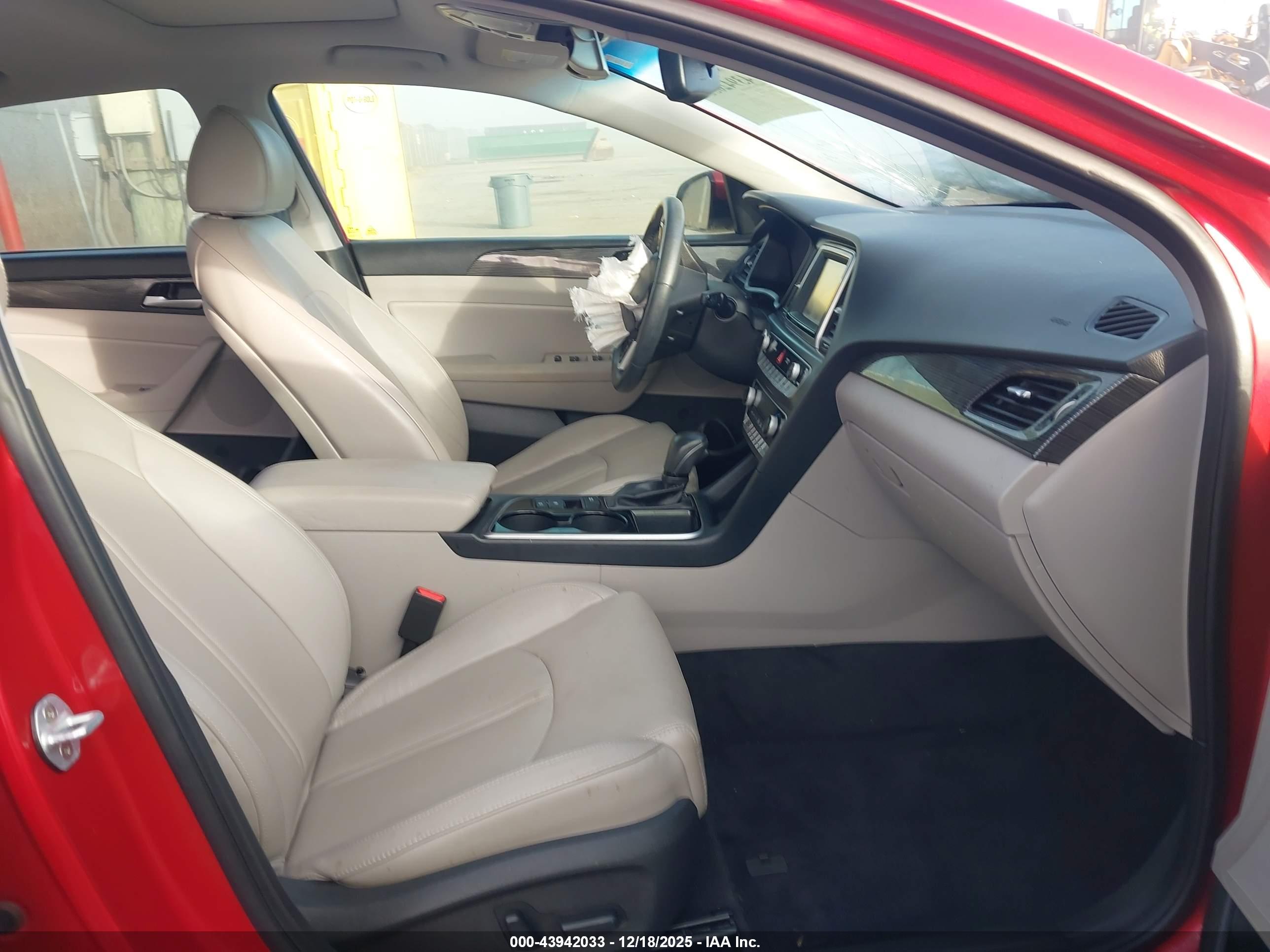 HYUNDAI SONATA image 5