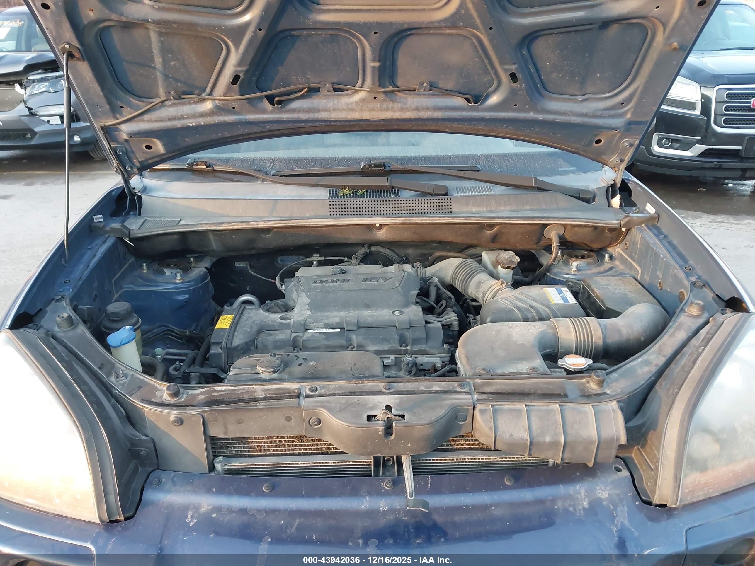 HYUNDAI TUCSON image 10