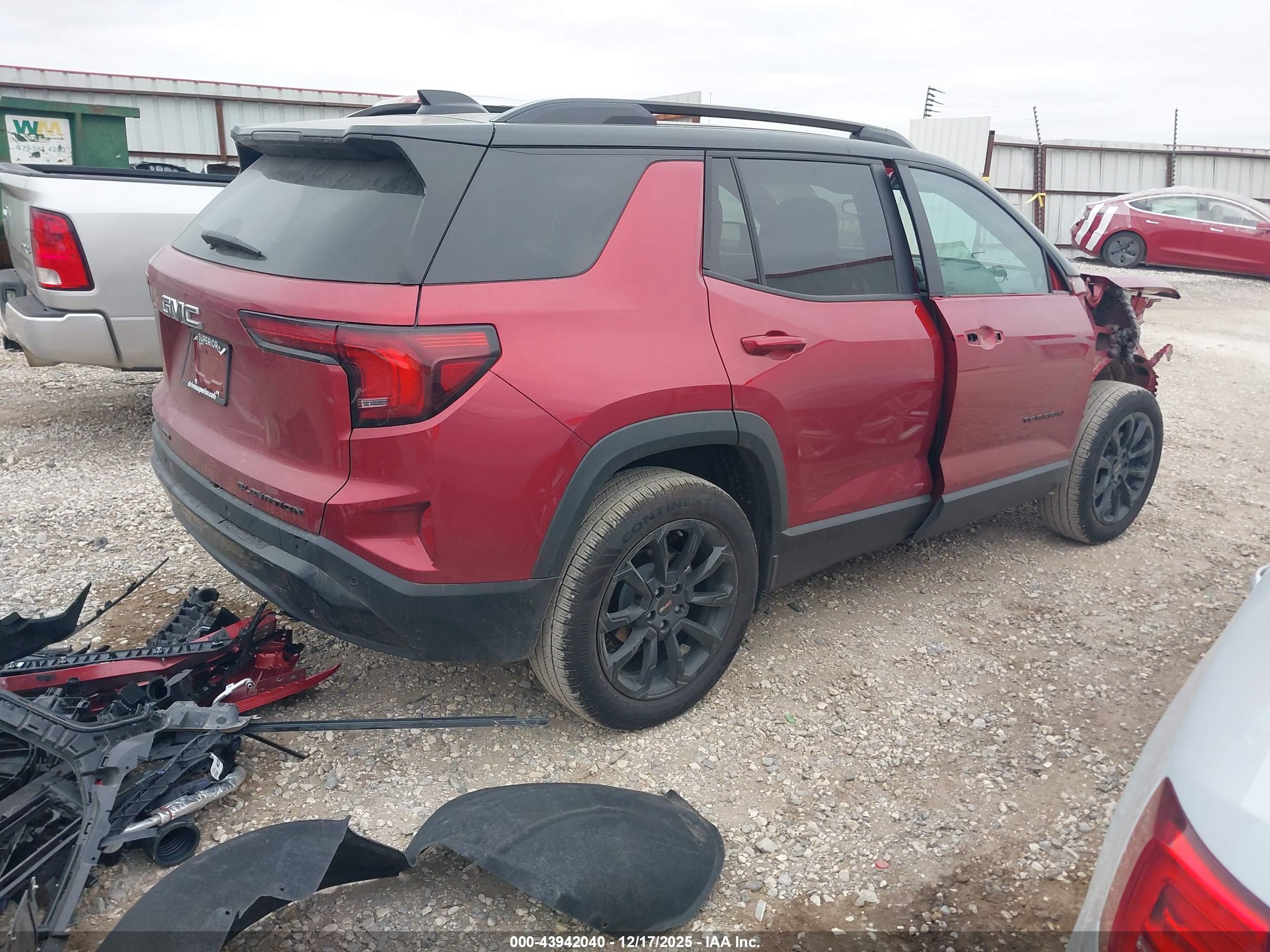 GMC TERRAIN image 4