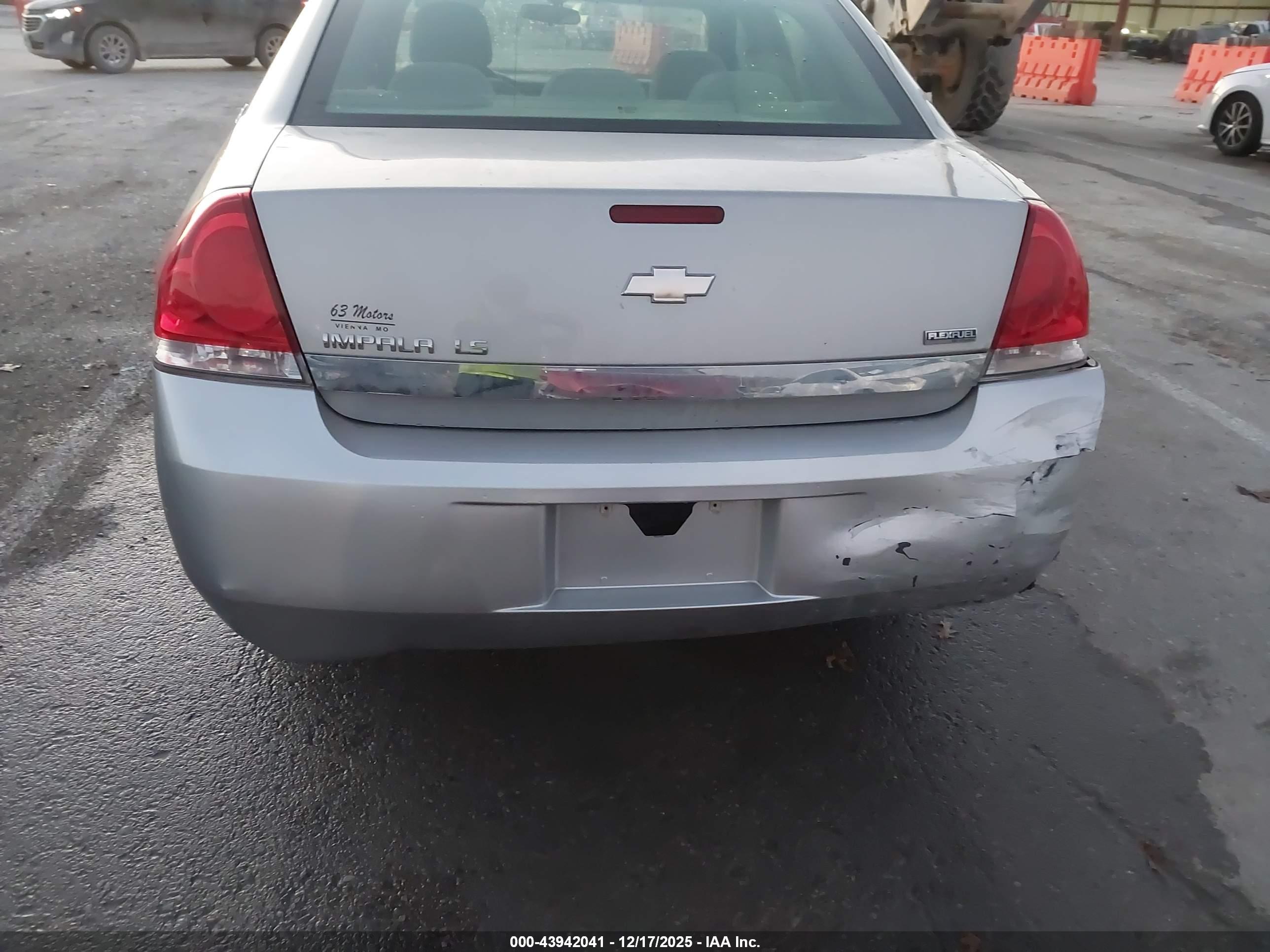 CHEVROLET IMPALA image 6
