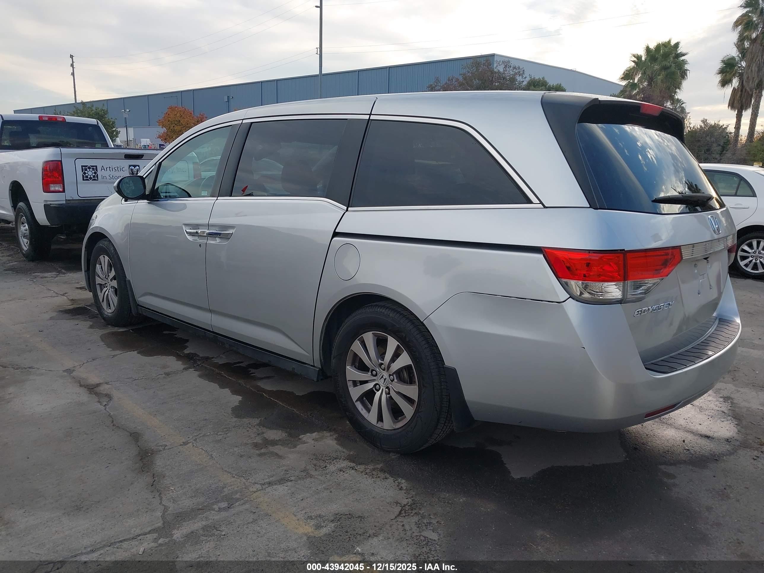 HONDA ODYSSEY image 3