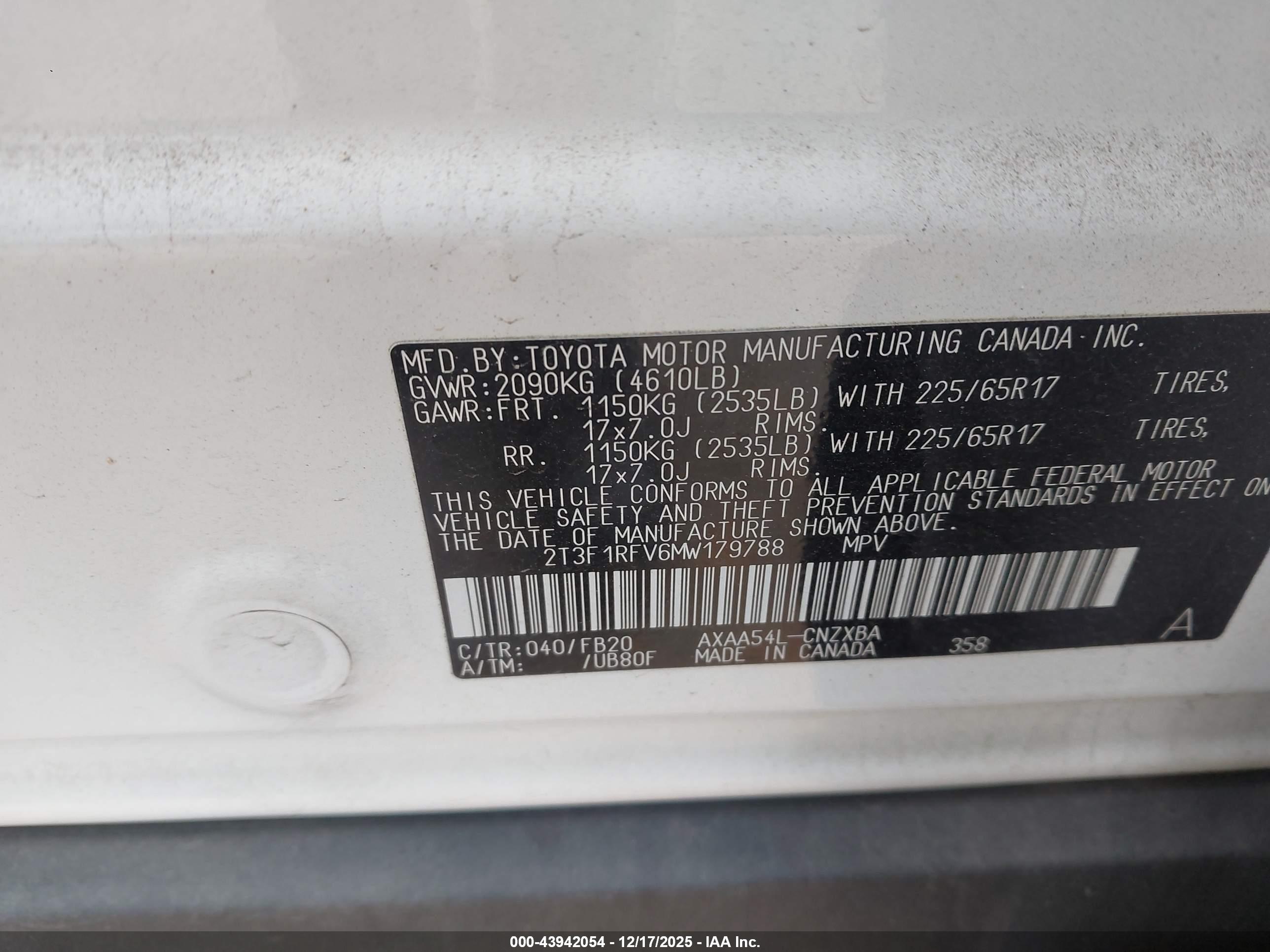 TOYOTA RAV4 image 9