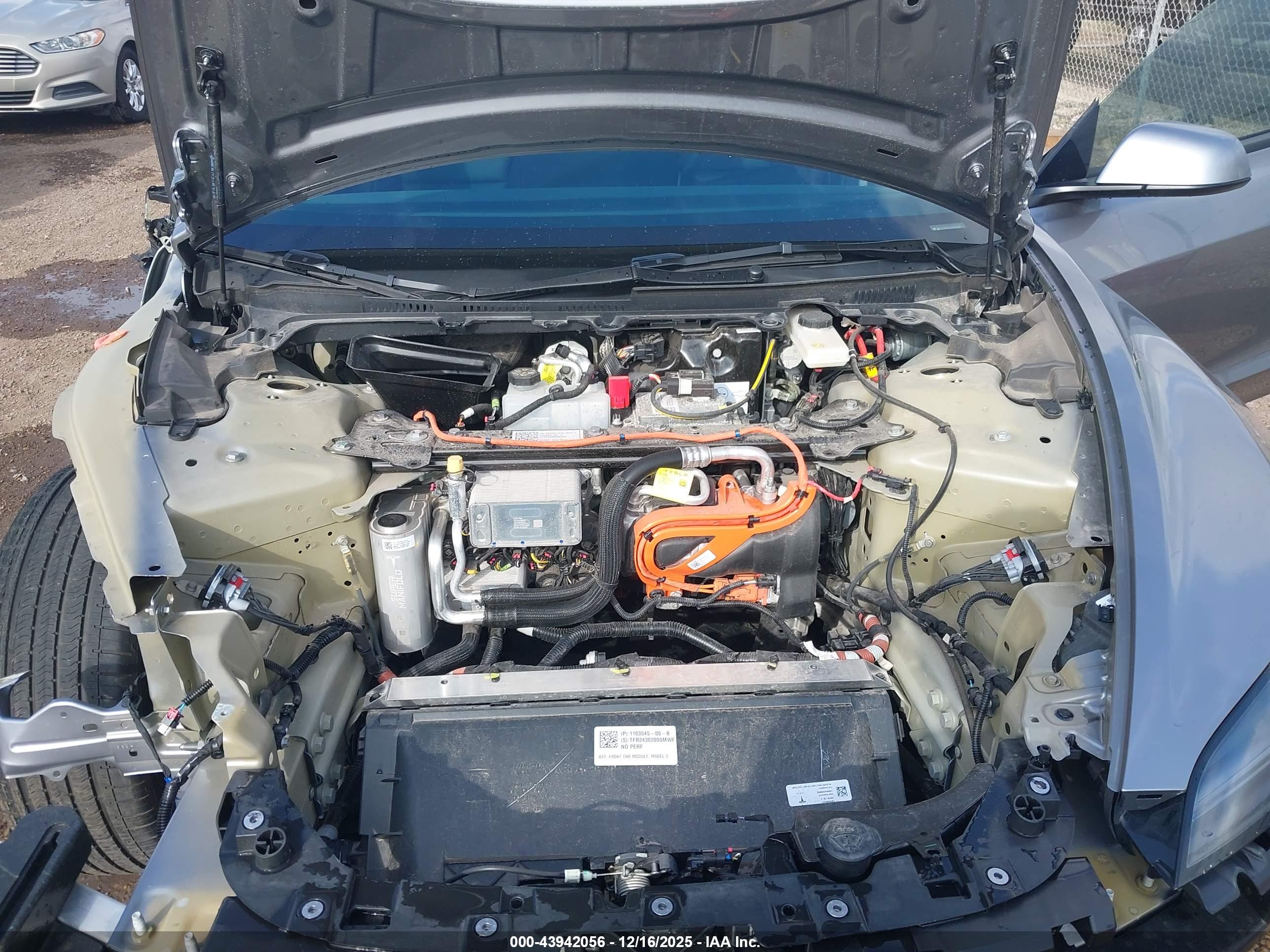 TESLA MODEL image 10