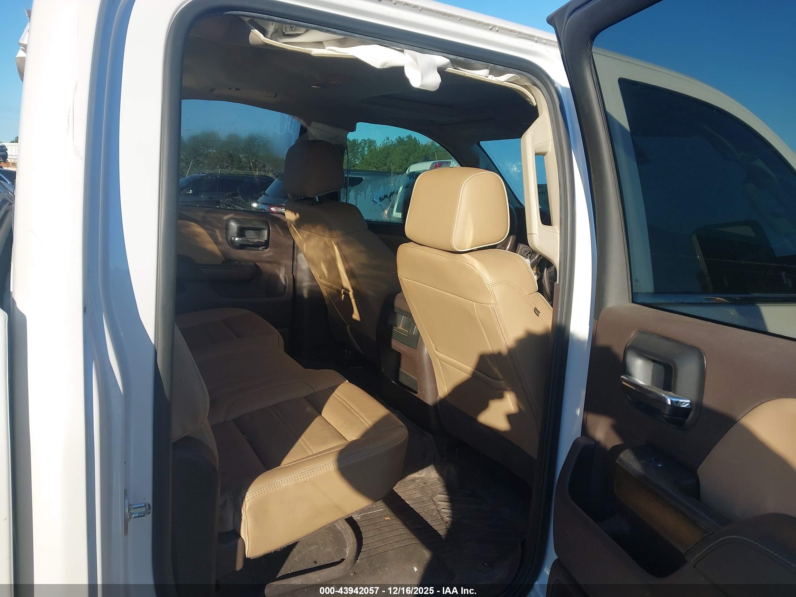 GMC SIERRA image 8