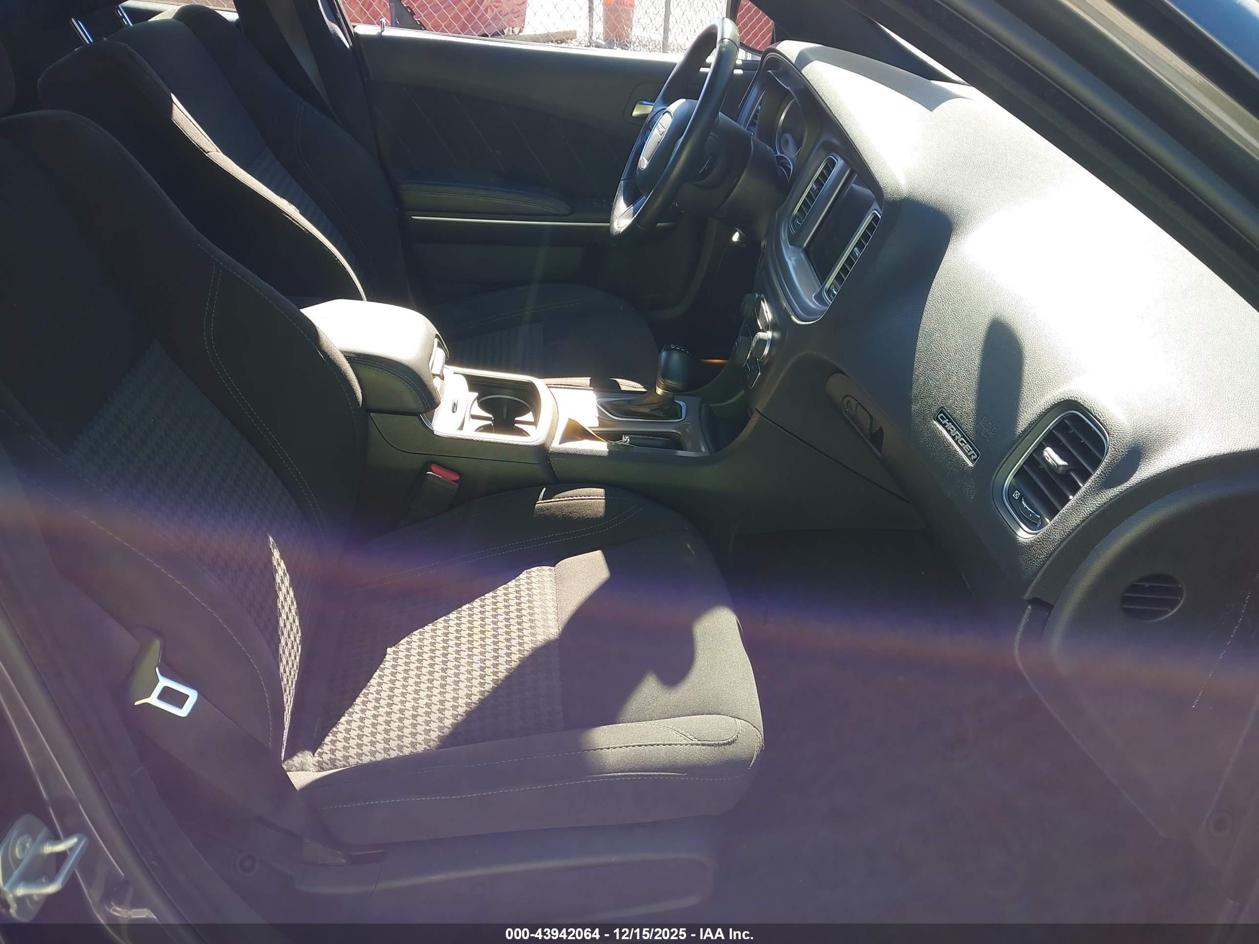 DODGE CHARGER image 5