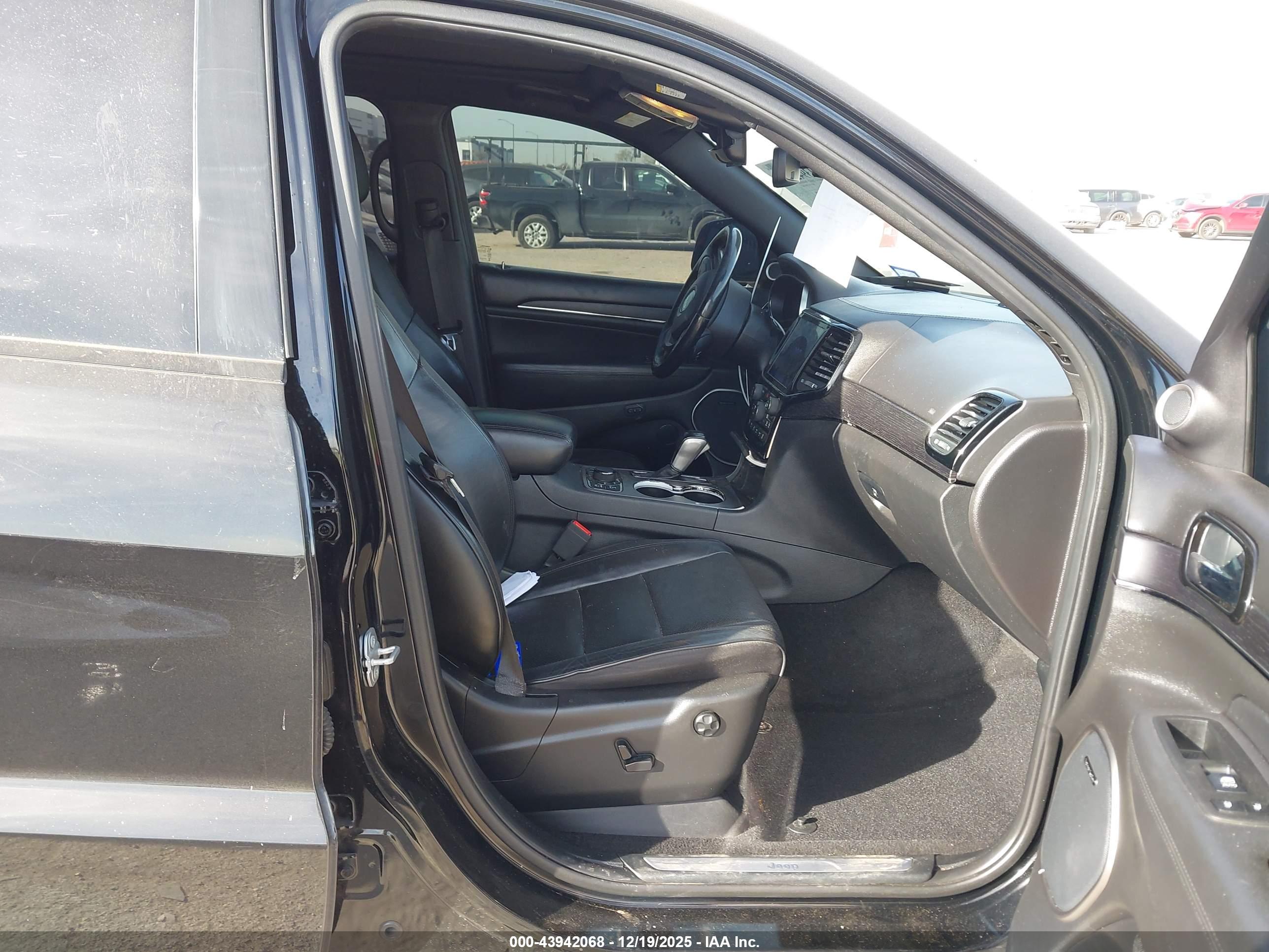JEEP GRAND image 5