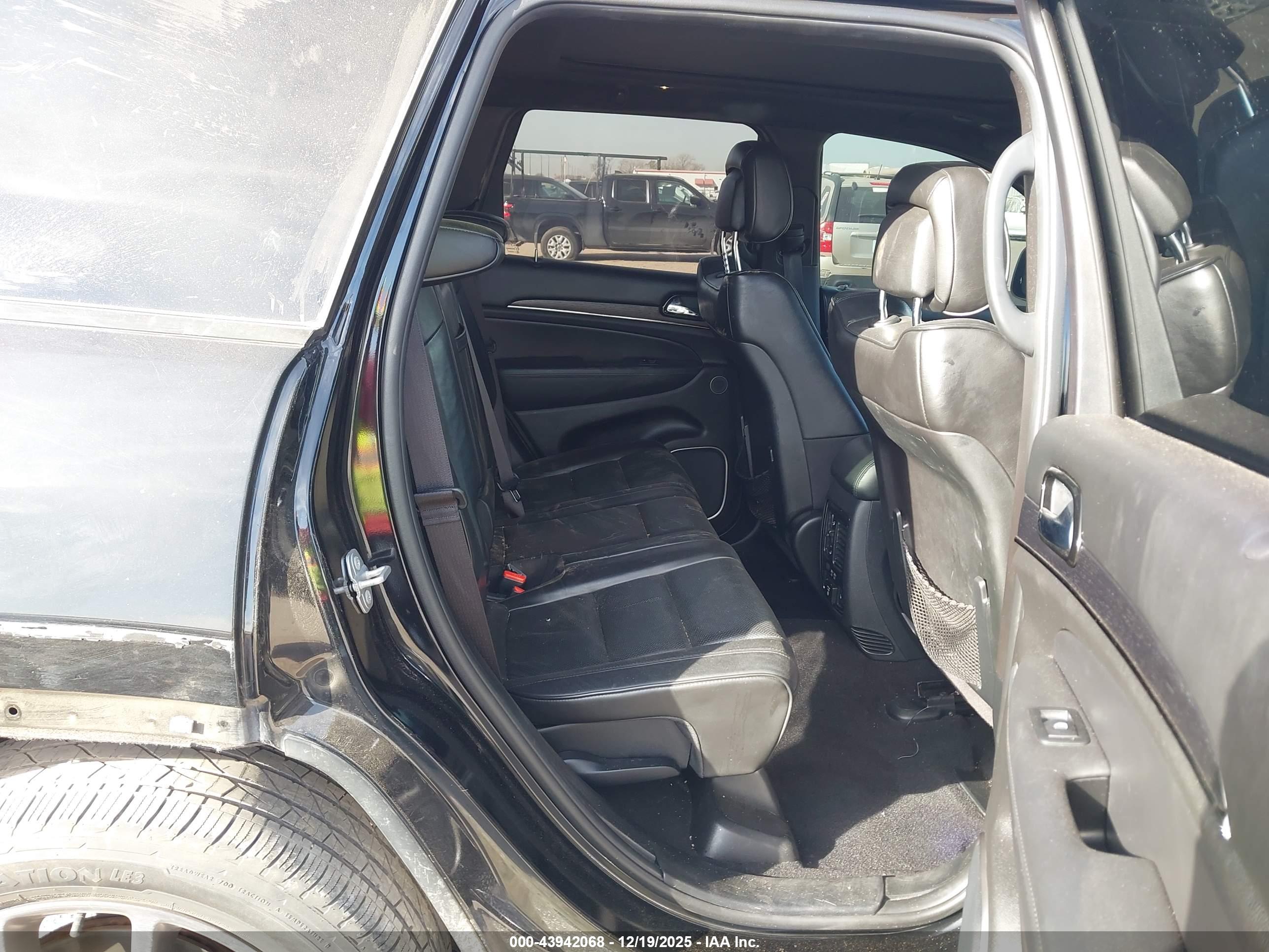 JEEP GRAND image 8