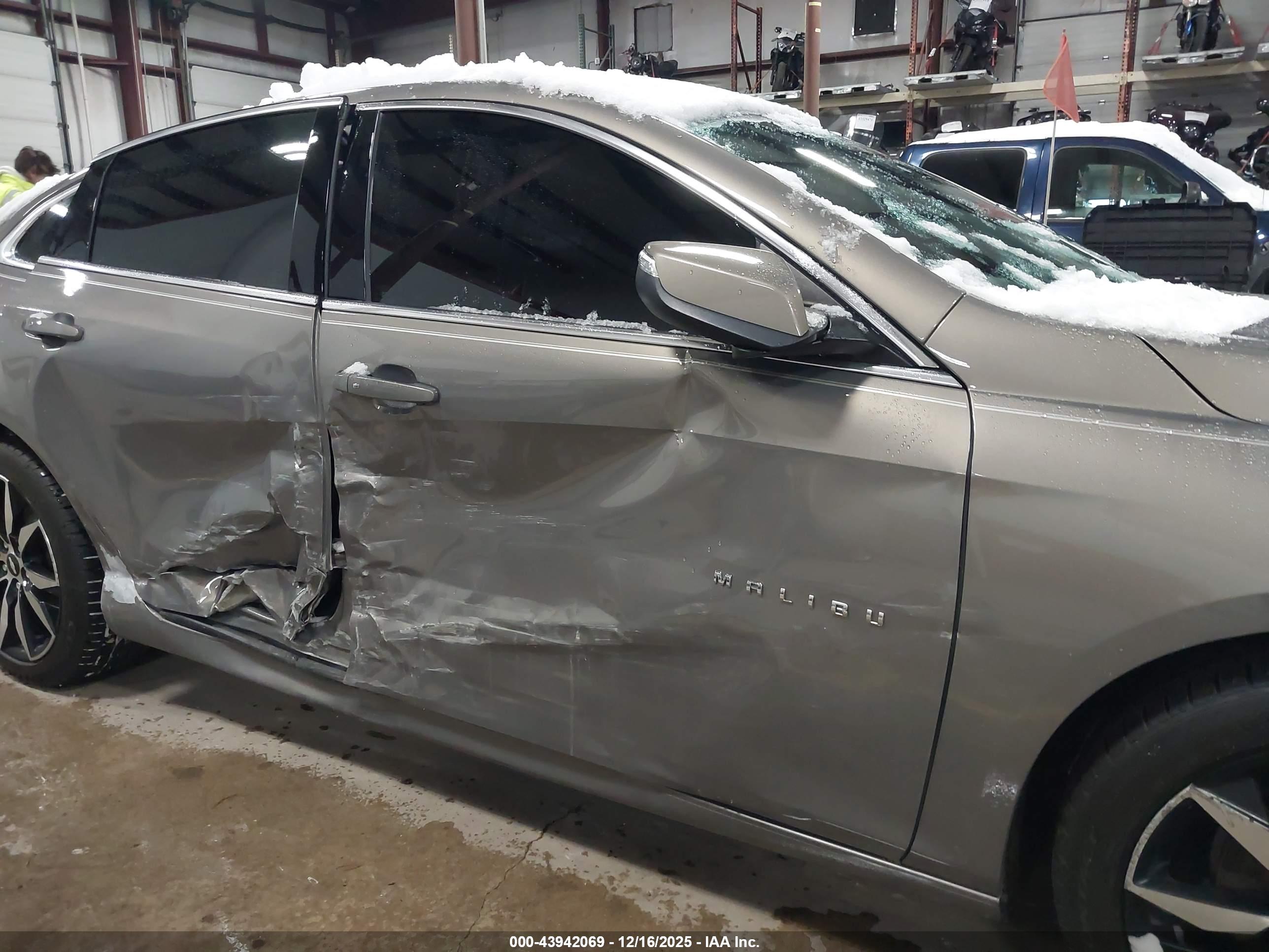 CHEVROLET MALIBU image 6