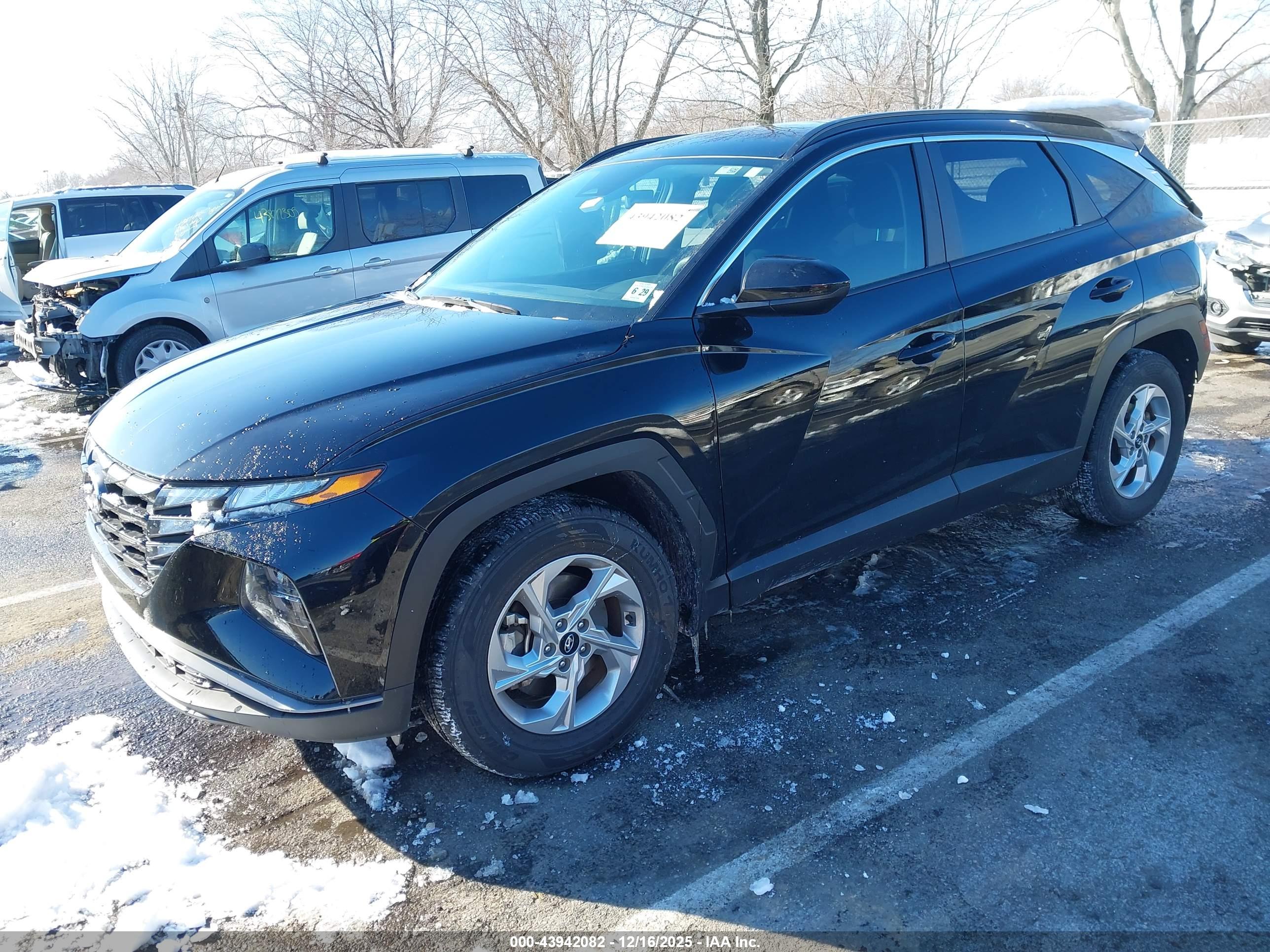 HYUNDAI TUCSON image 2