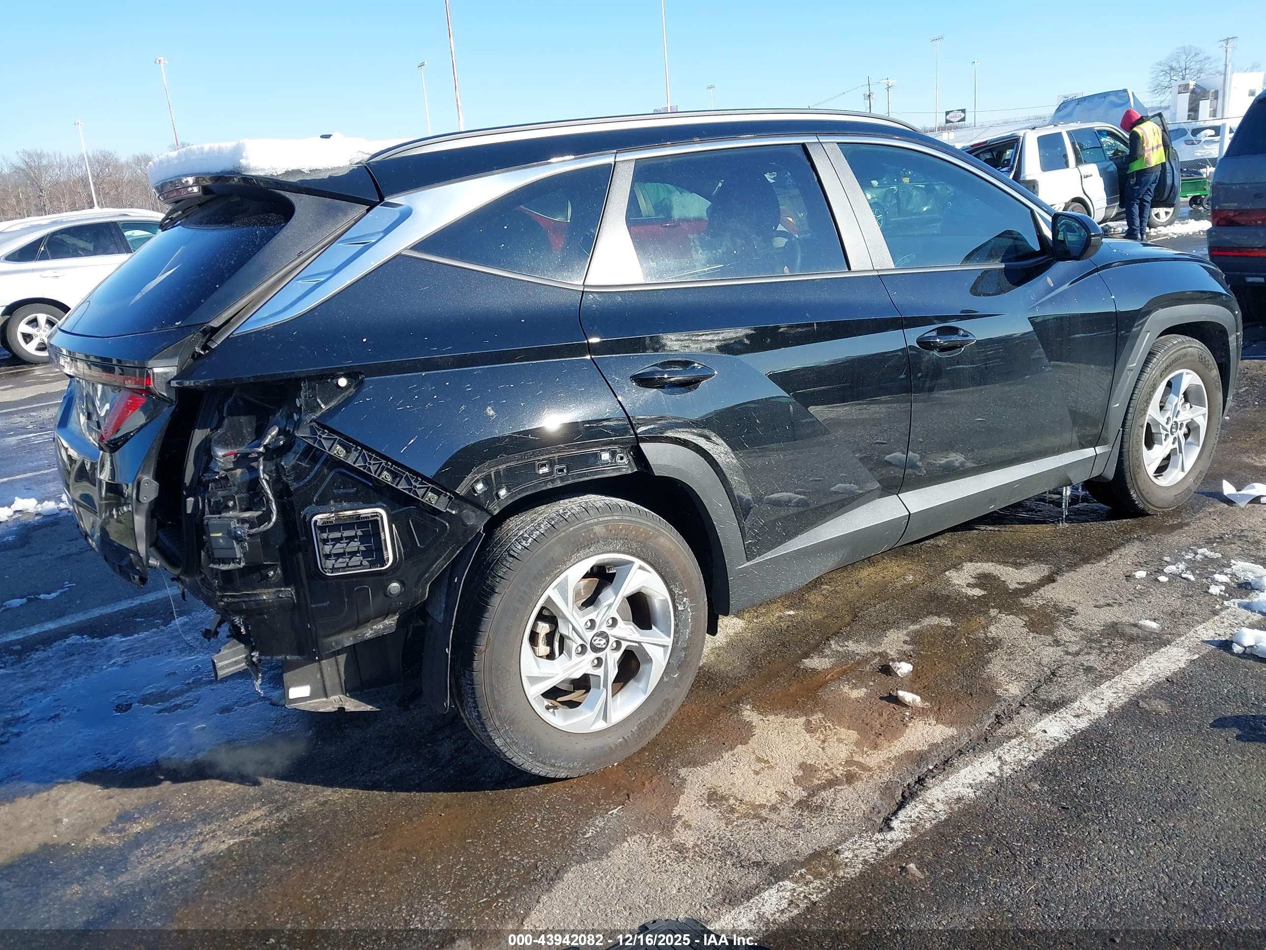 HYUNDAI TUCSON image 4