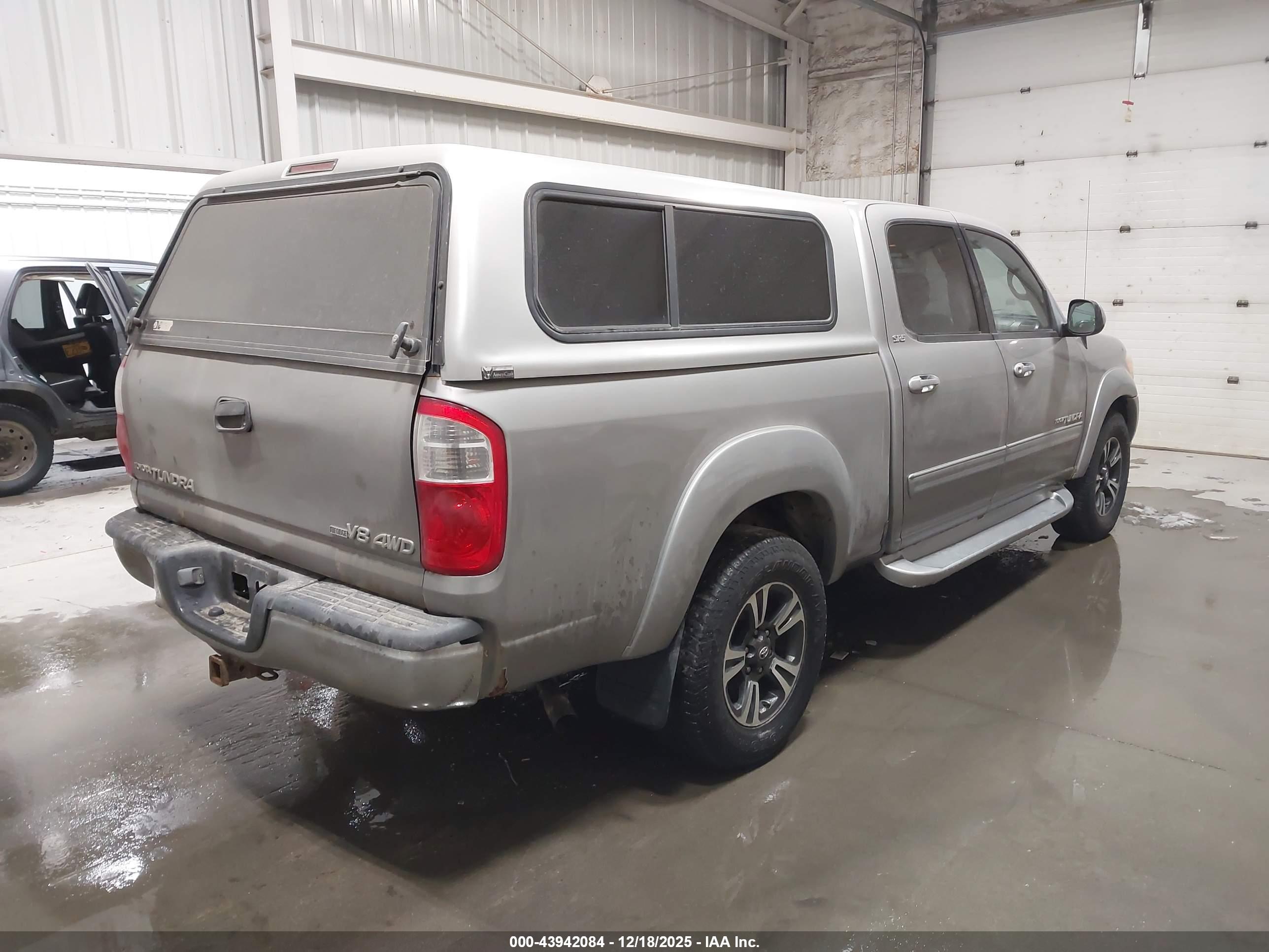 TOYOTA TUNDRA image 4