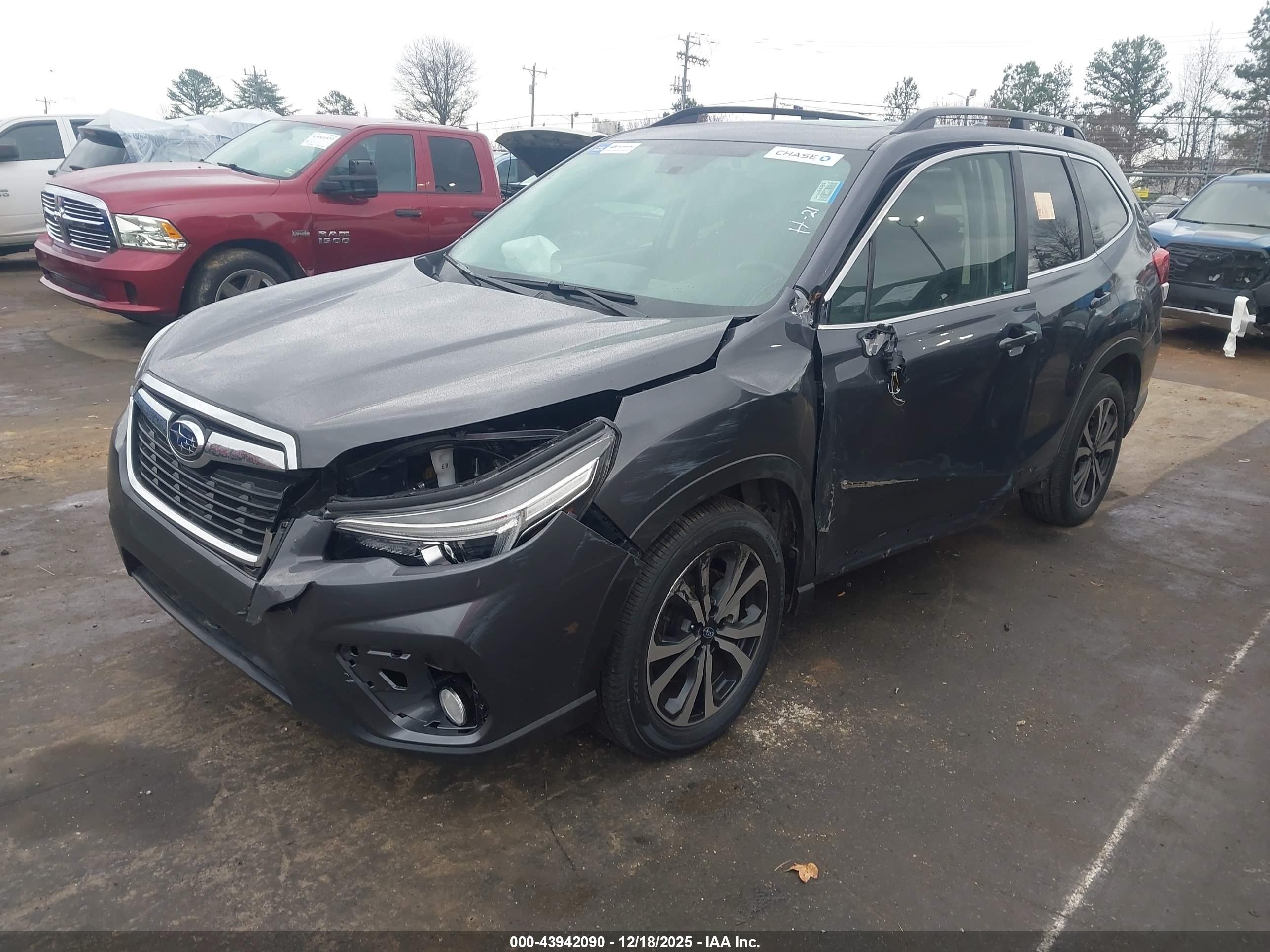 SUBARU FORESTER image 2