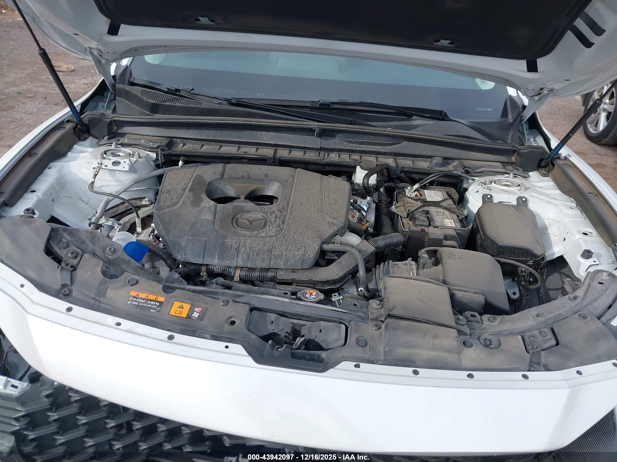 MAZDA CX-50 image 10
