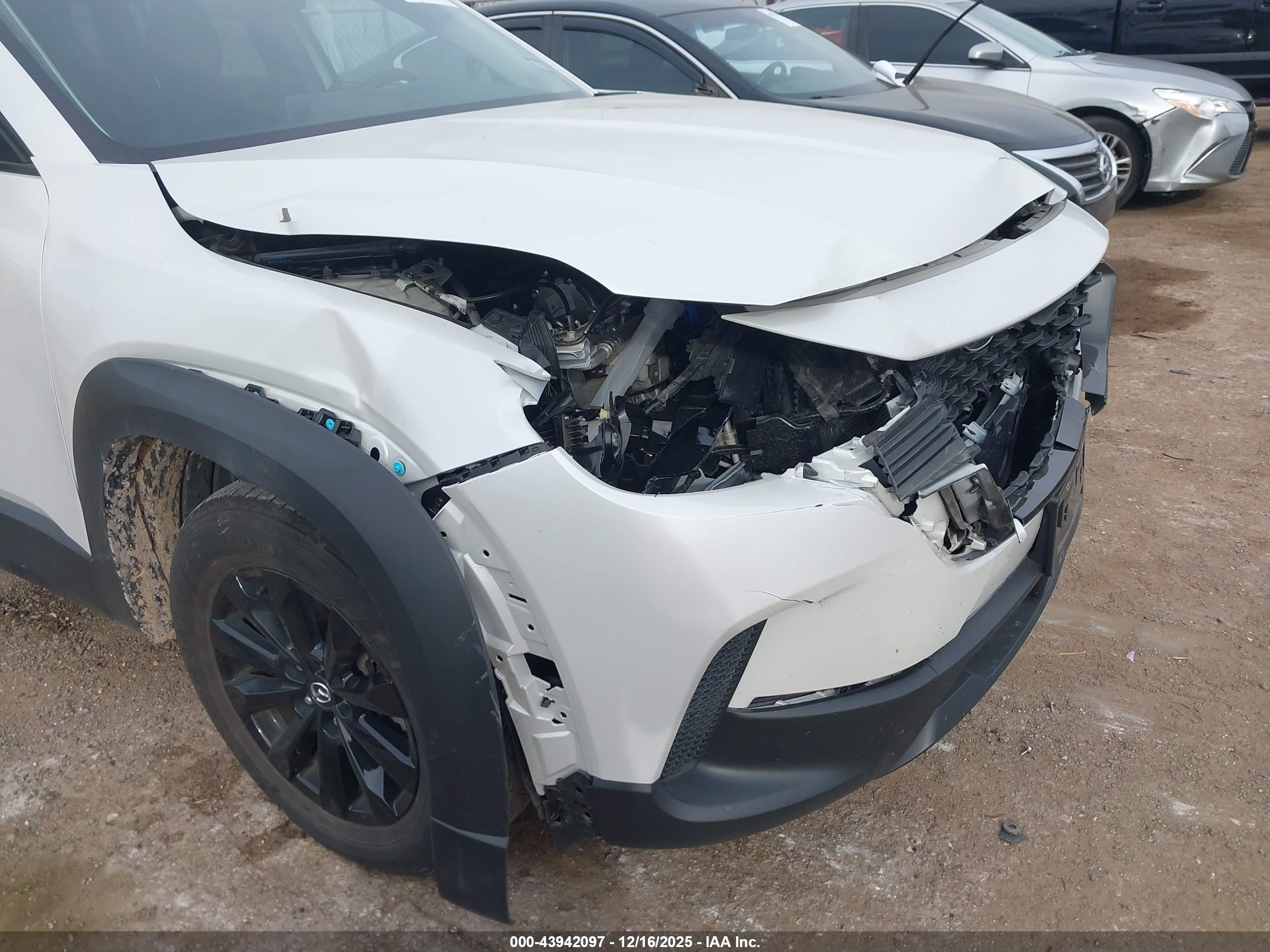 MAZDA CX-50 image 6