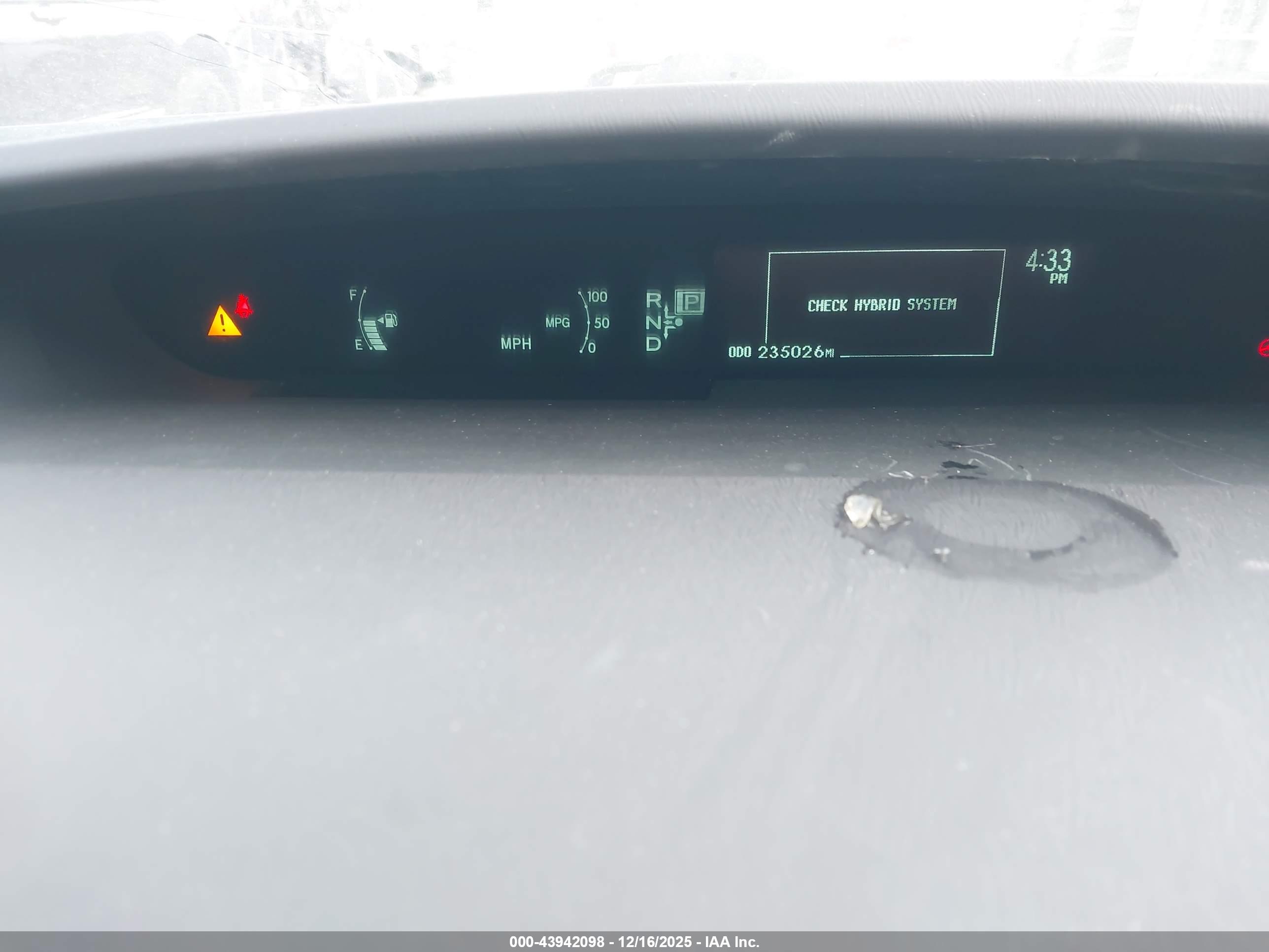 TOYOTA PRIUS image 7