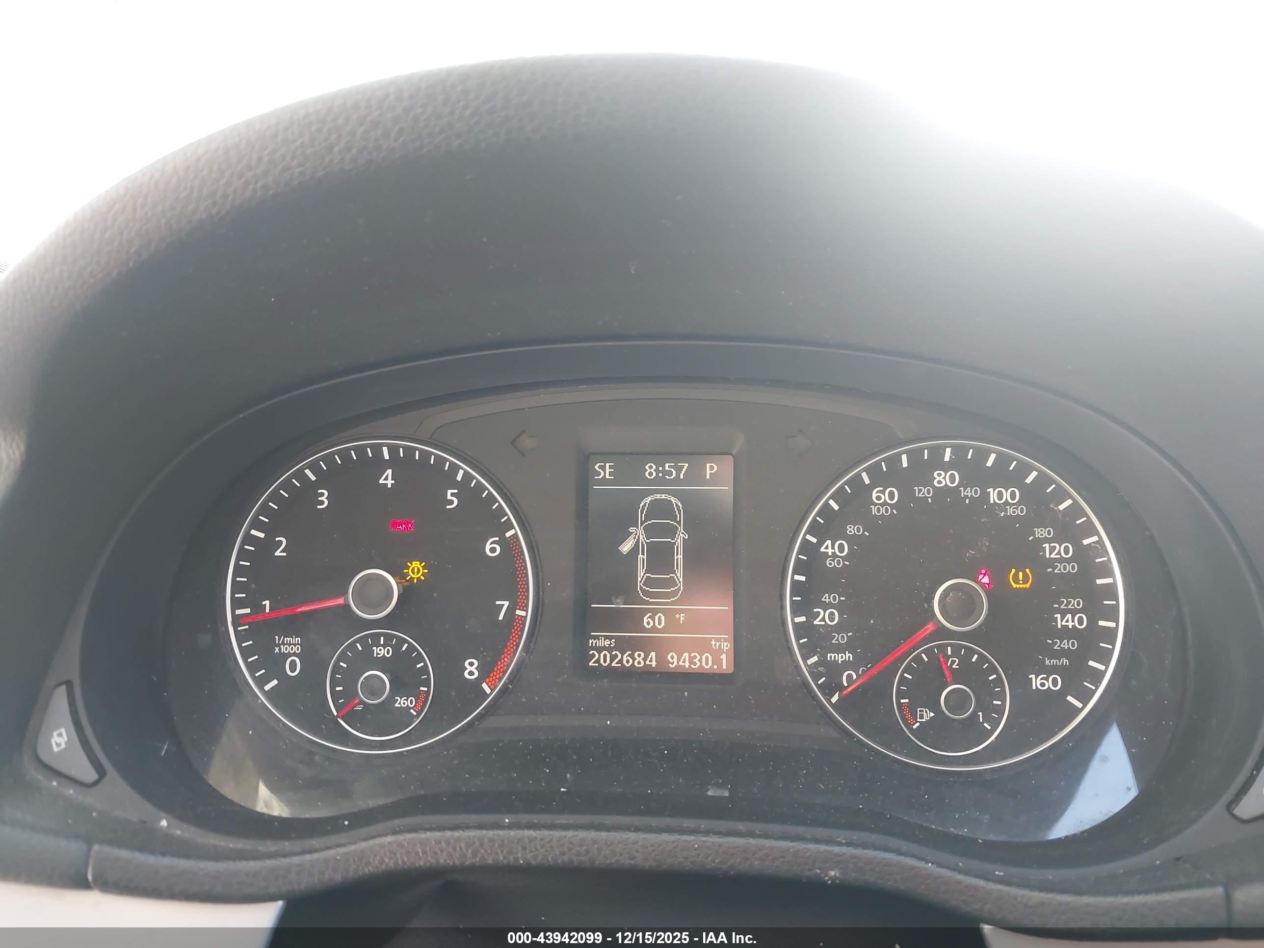 VOLKSWAGEN PASSAT image 7