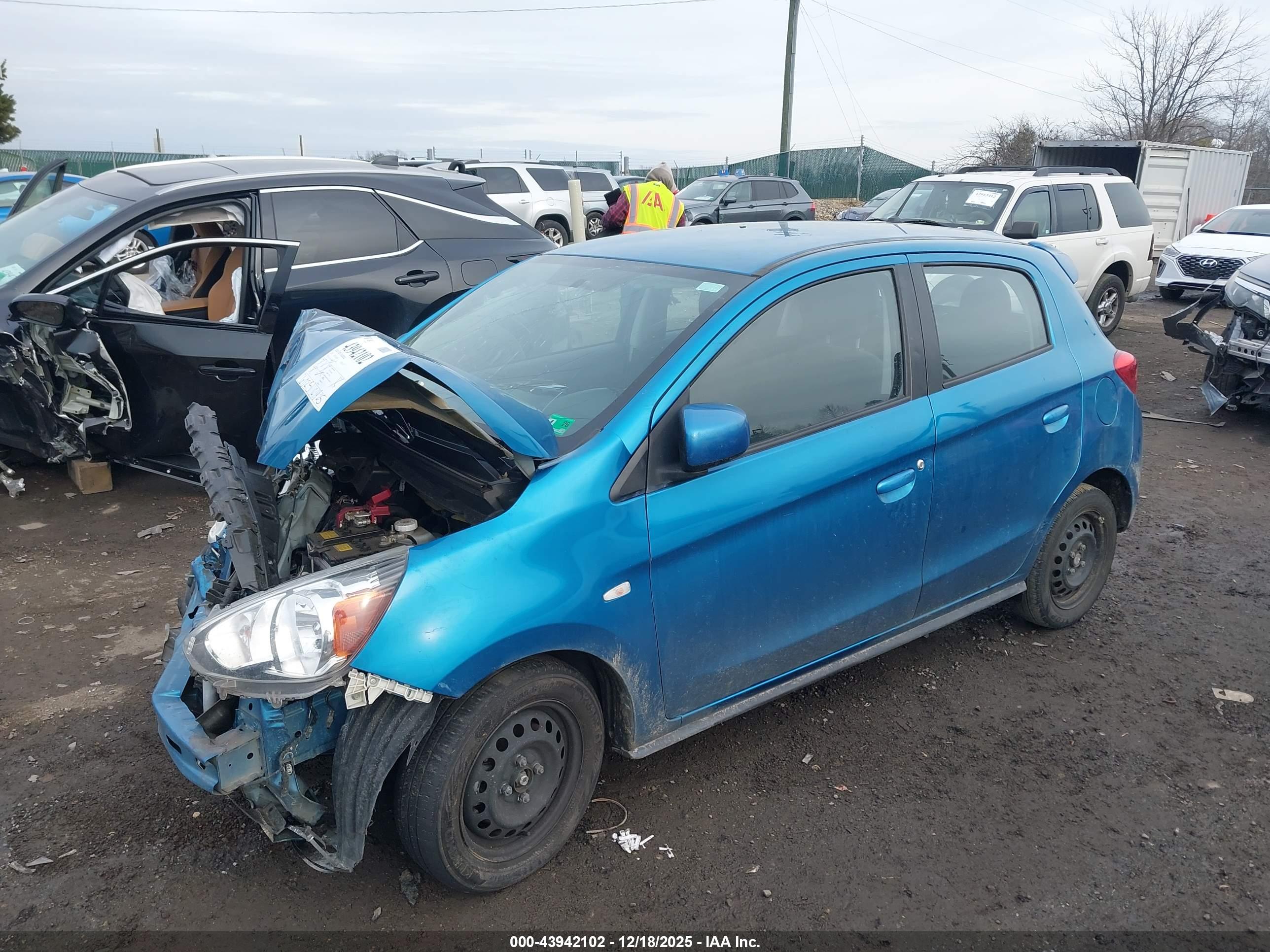 MITSUBISHI MIRAGE image 2