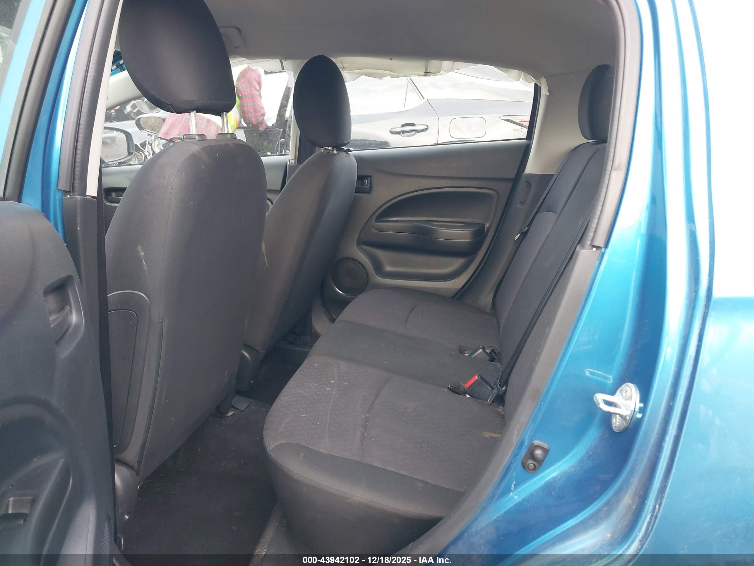 MITSUBISHI MIRAGE image 8