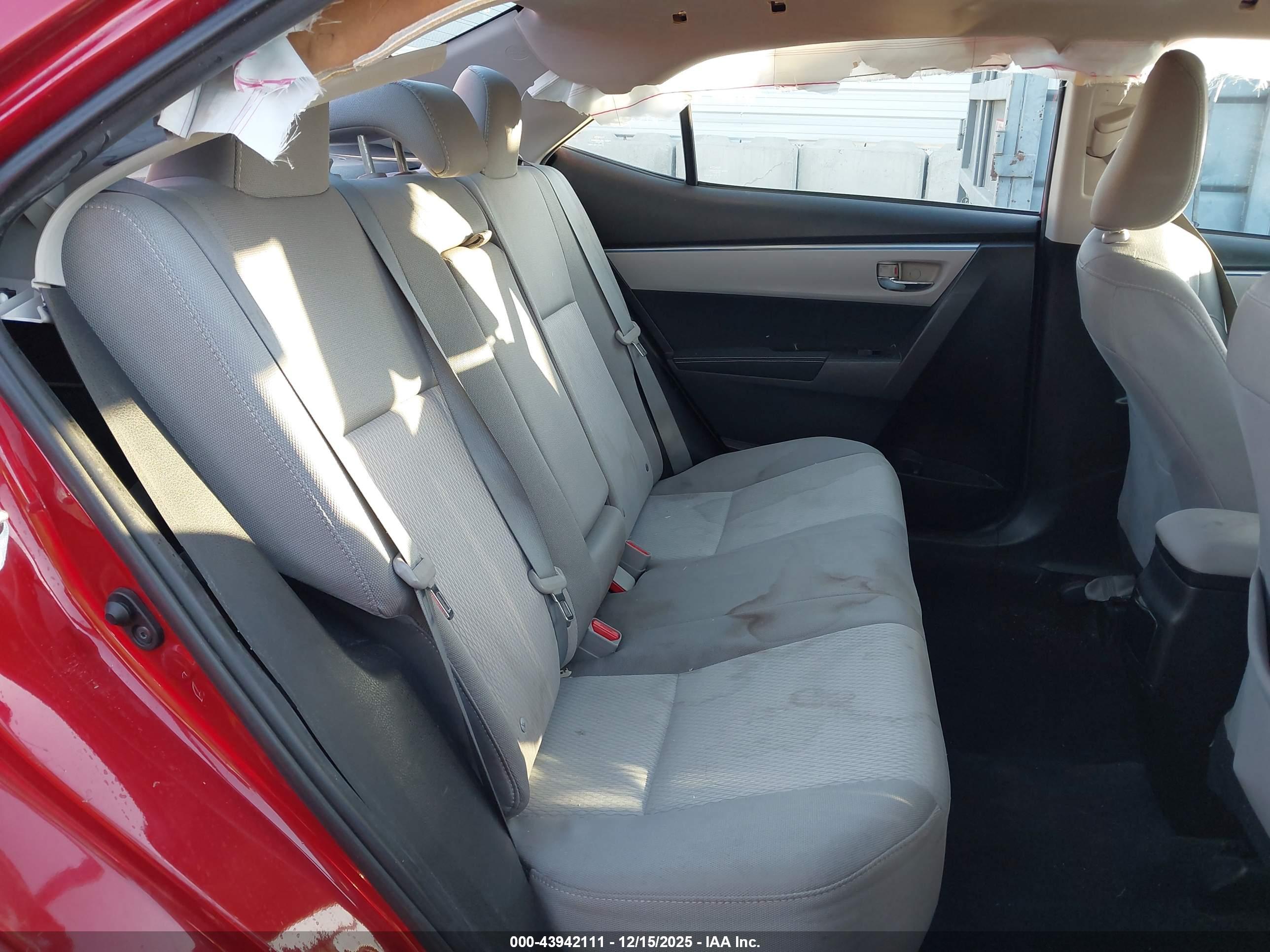 TOYOTA COROLLA image 8
