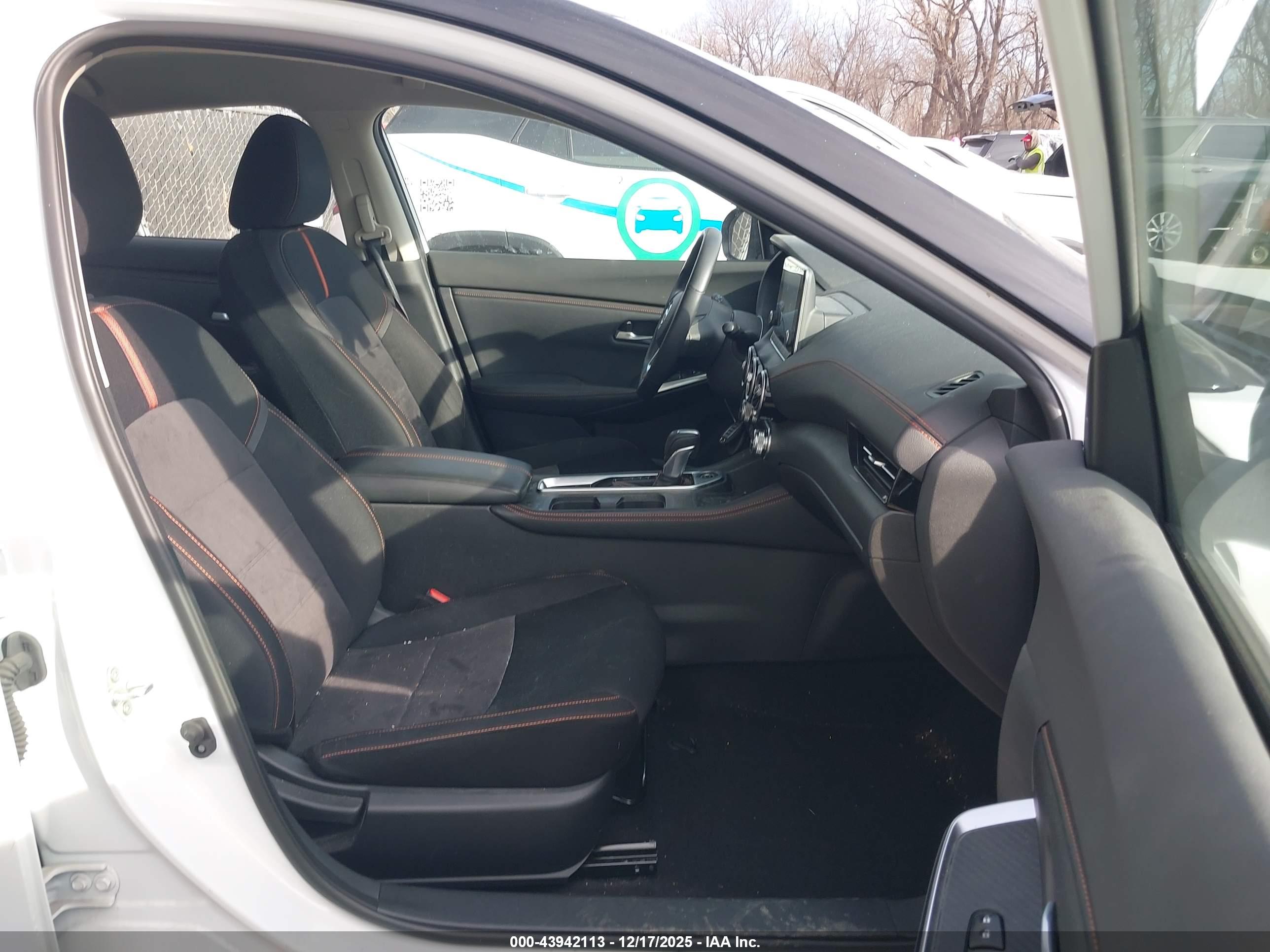 NISSAN SENTRA image 5
