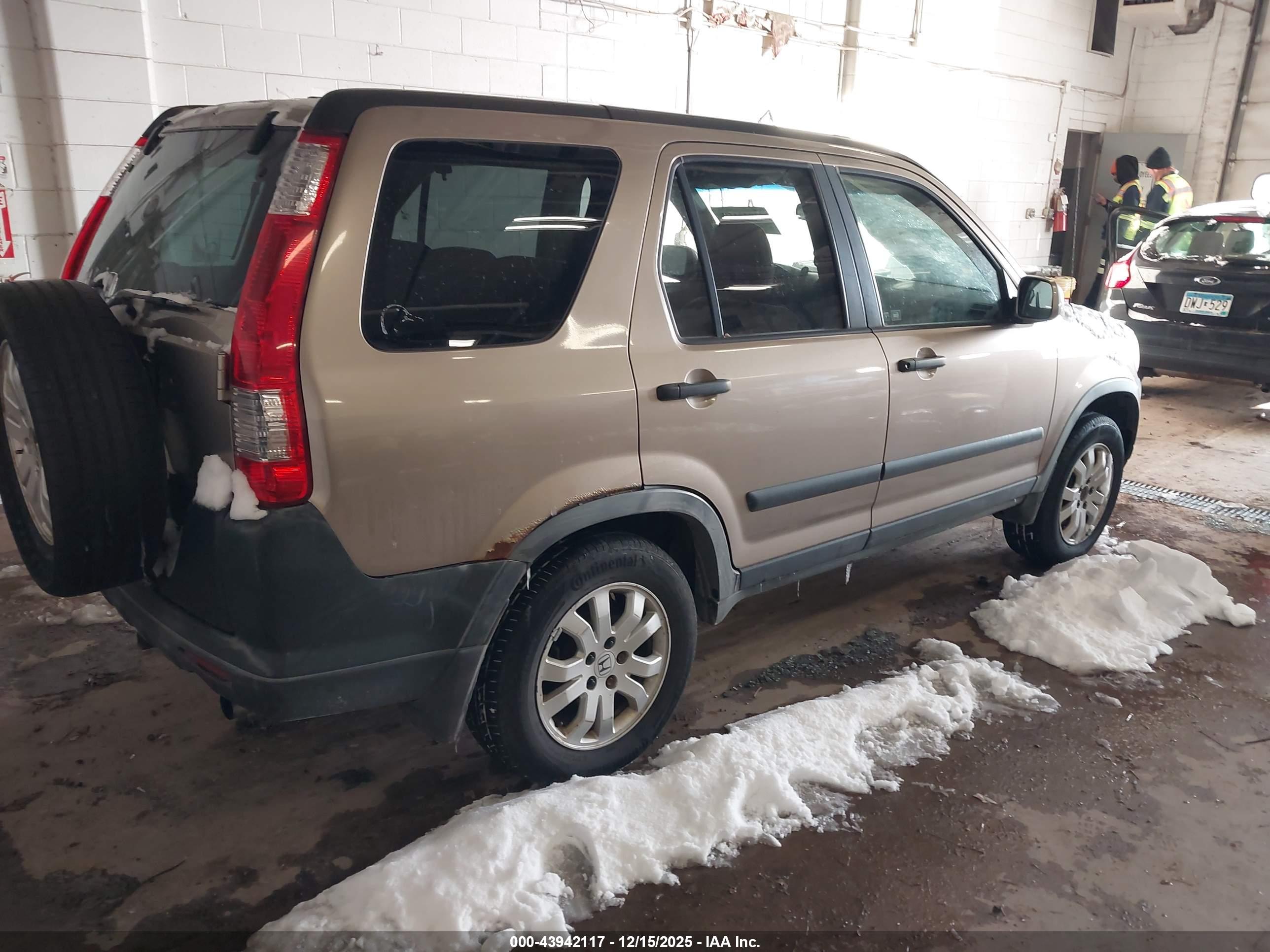 HONDA CR-V image 4