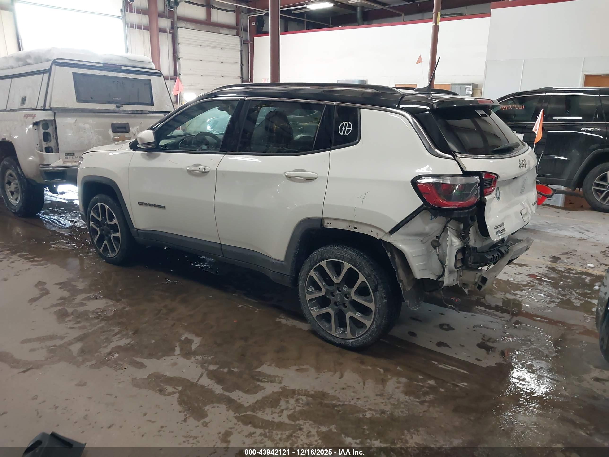 JEEP COMPASS image 3