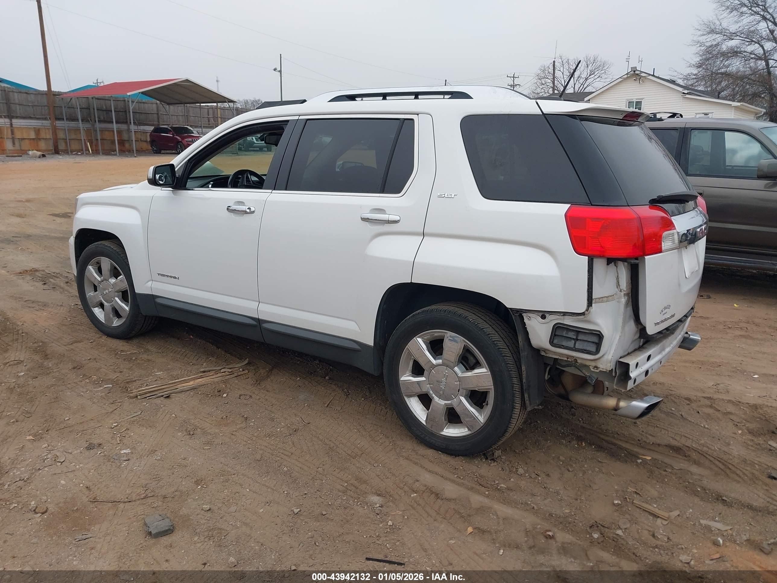 GMC TERRAIN image 3
