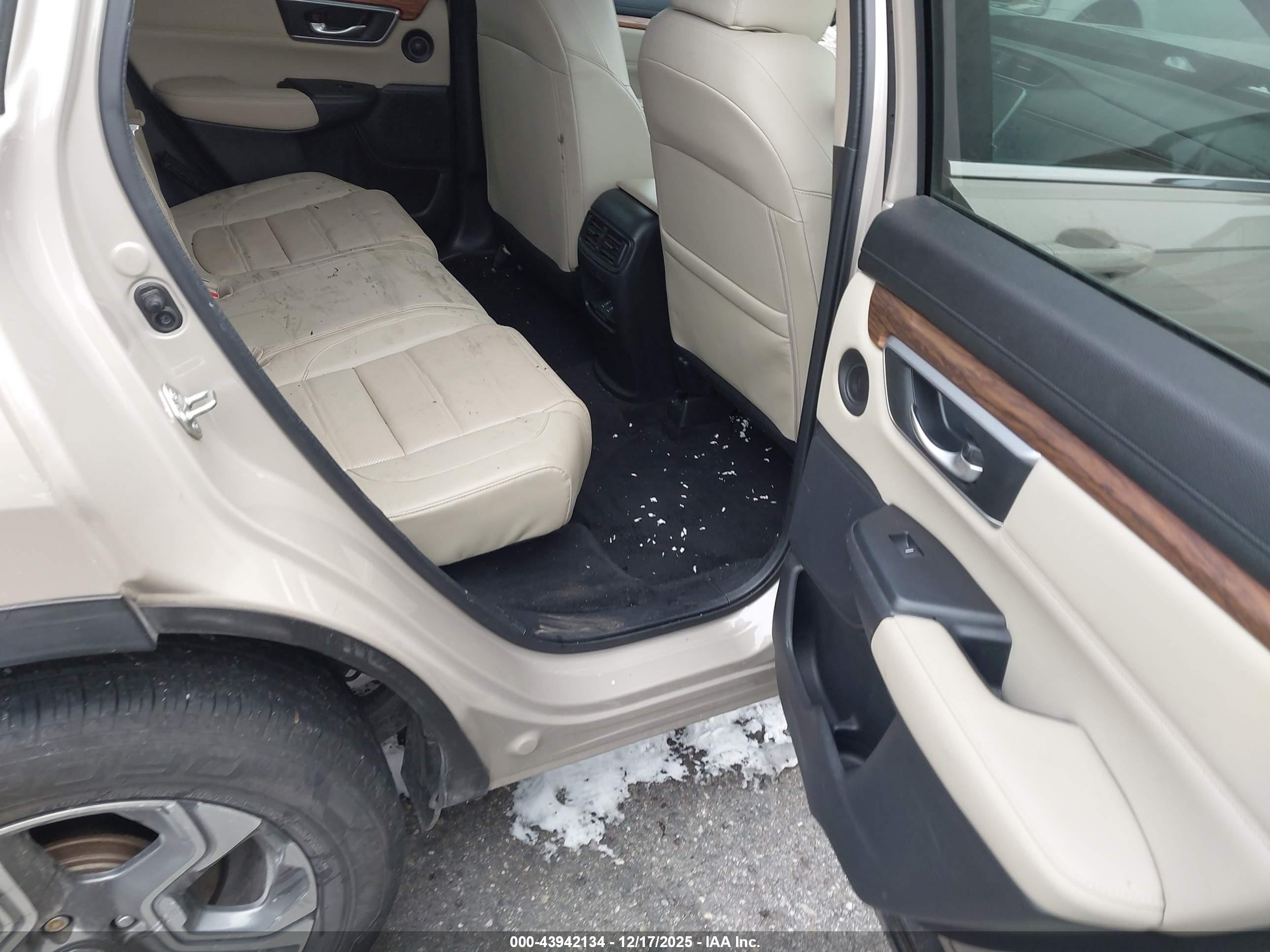 HONDA CR-V image 8