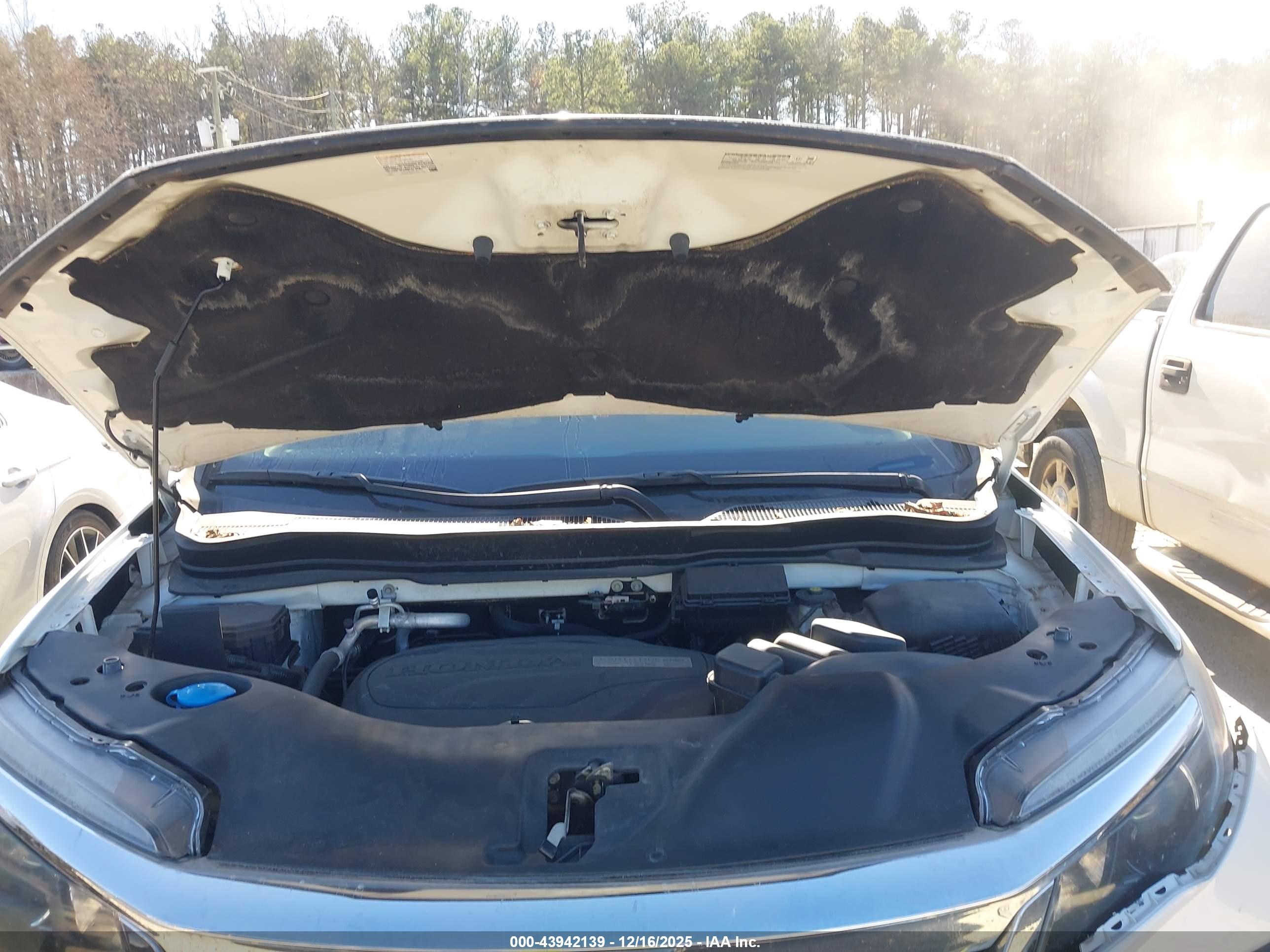 HONDA PILOT image 10