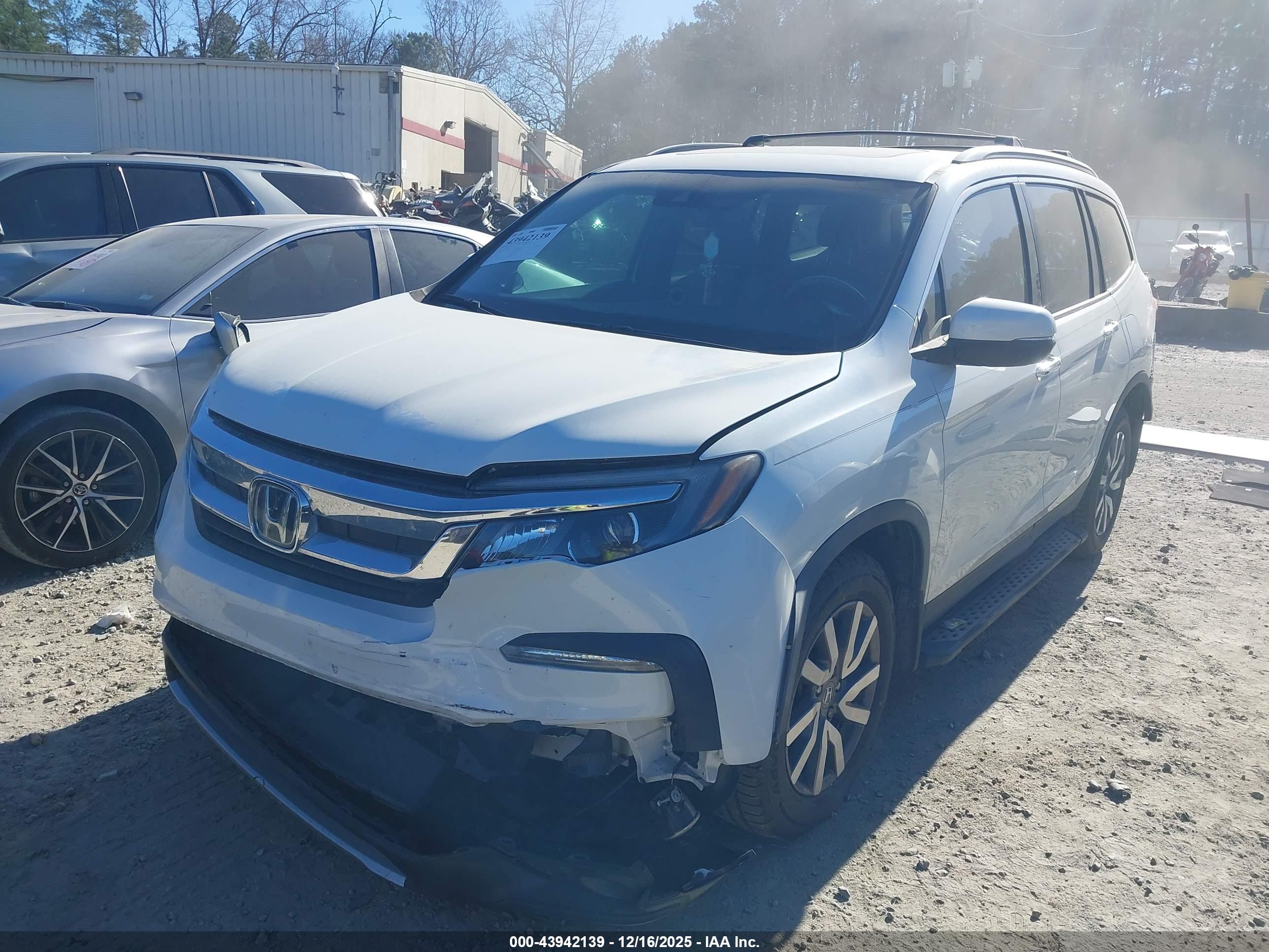 HONDA PILOT image 2