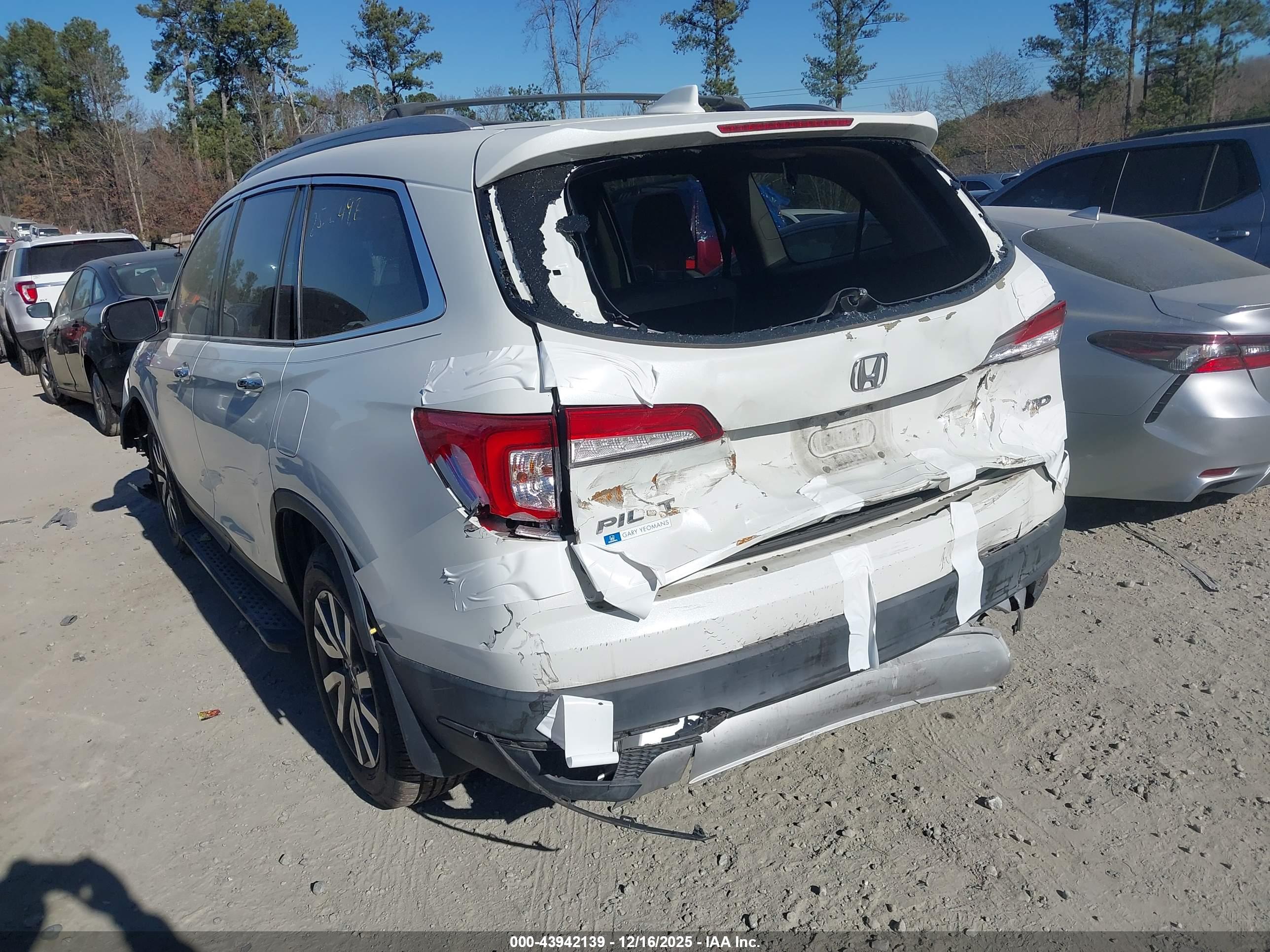 HONDA PILOT image 3
