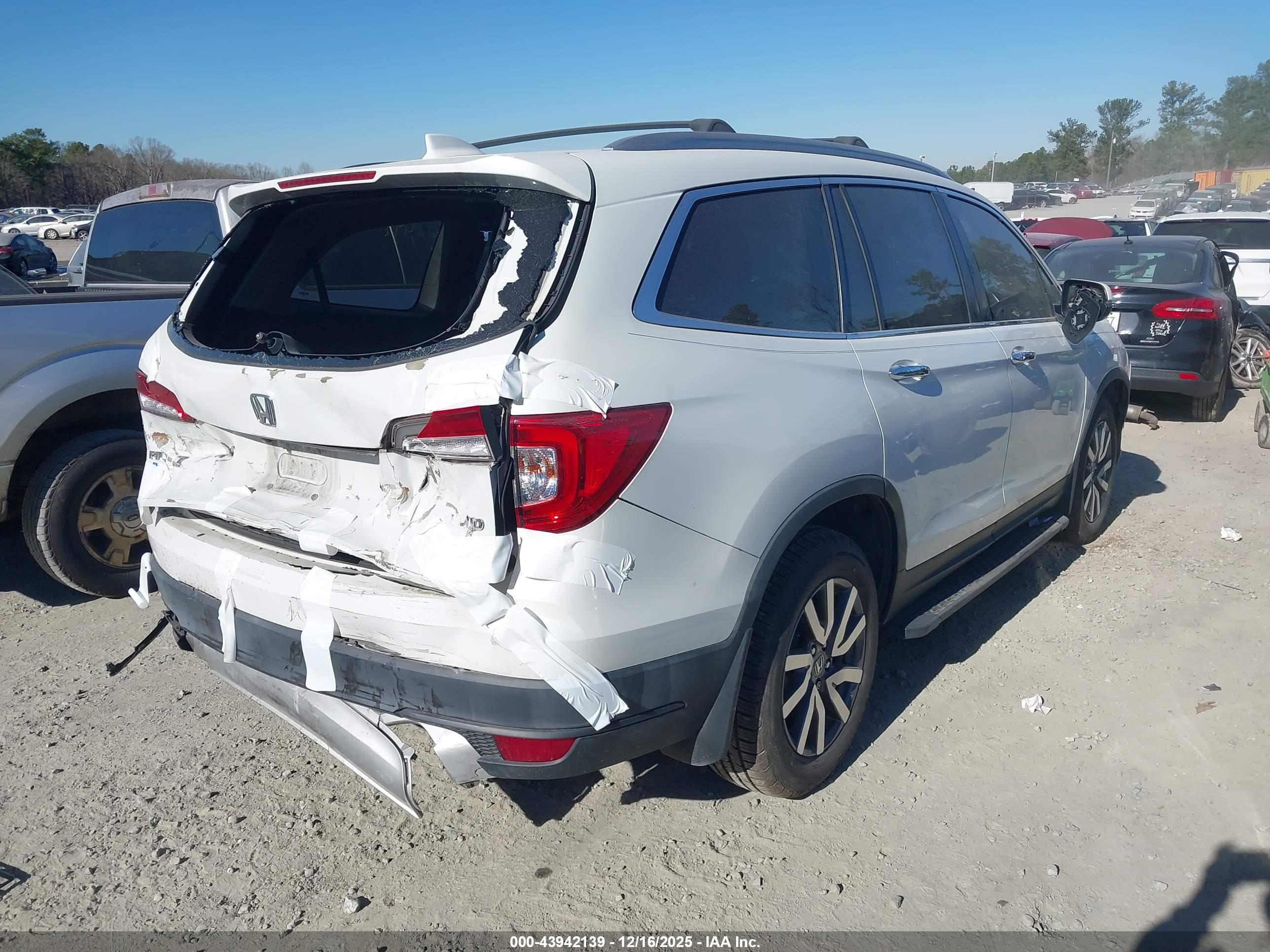 HONDA PILOT image 4