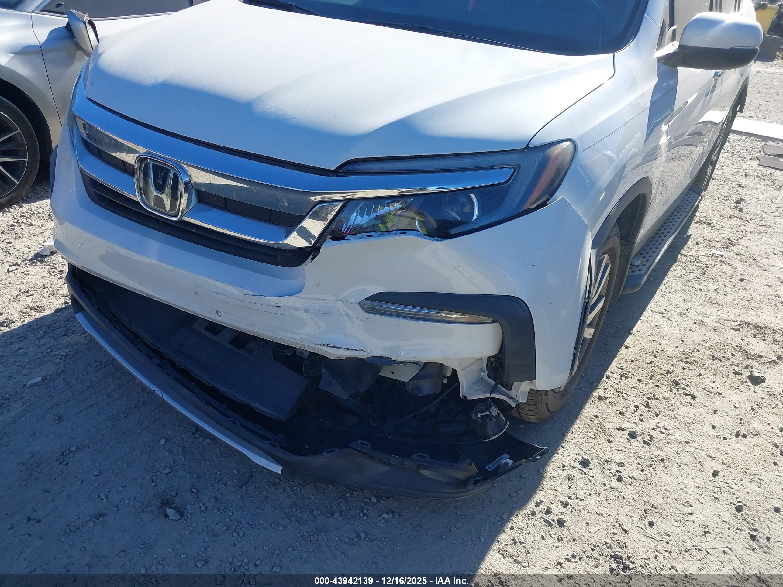 HONDA PILOT image 6